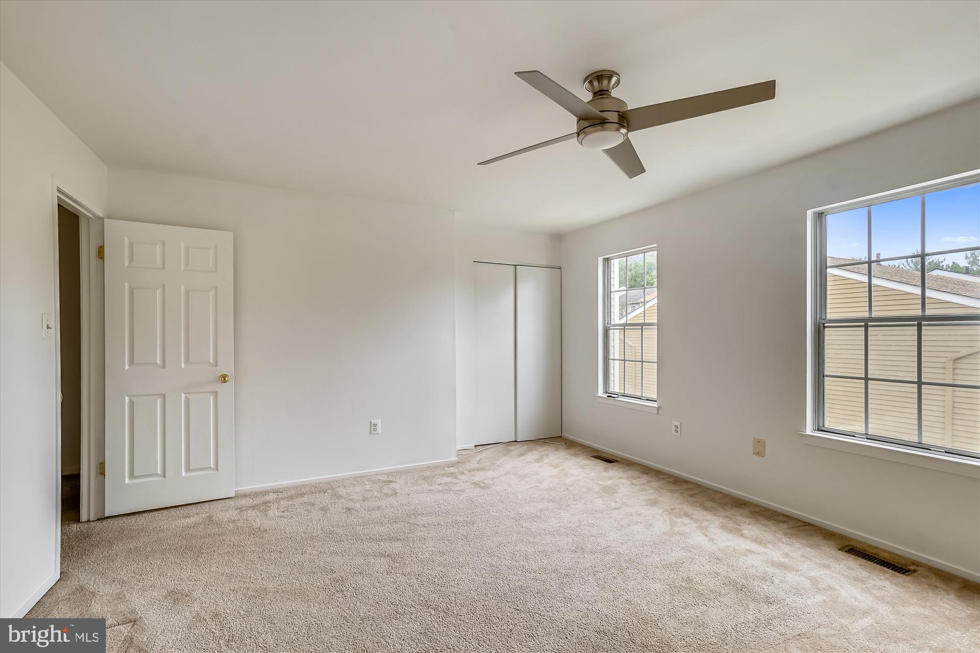 WARING STATION - Residential