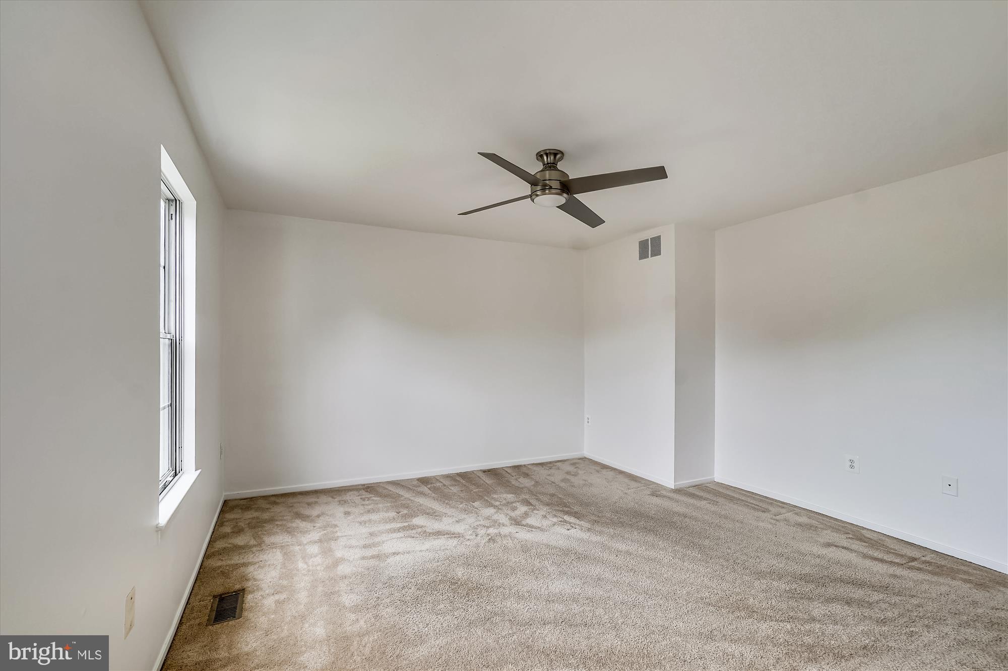 WARING STATION - Residential