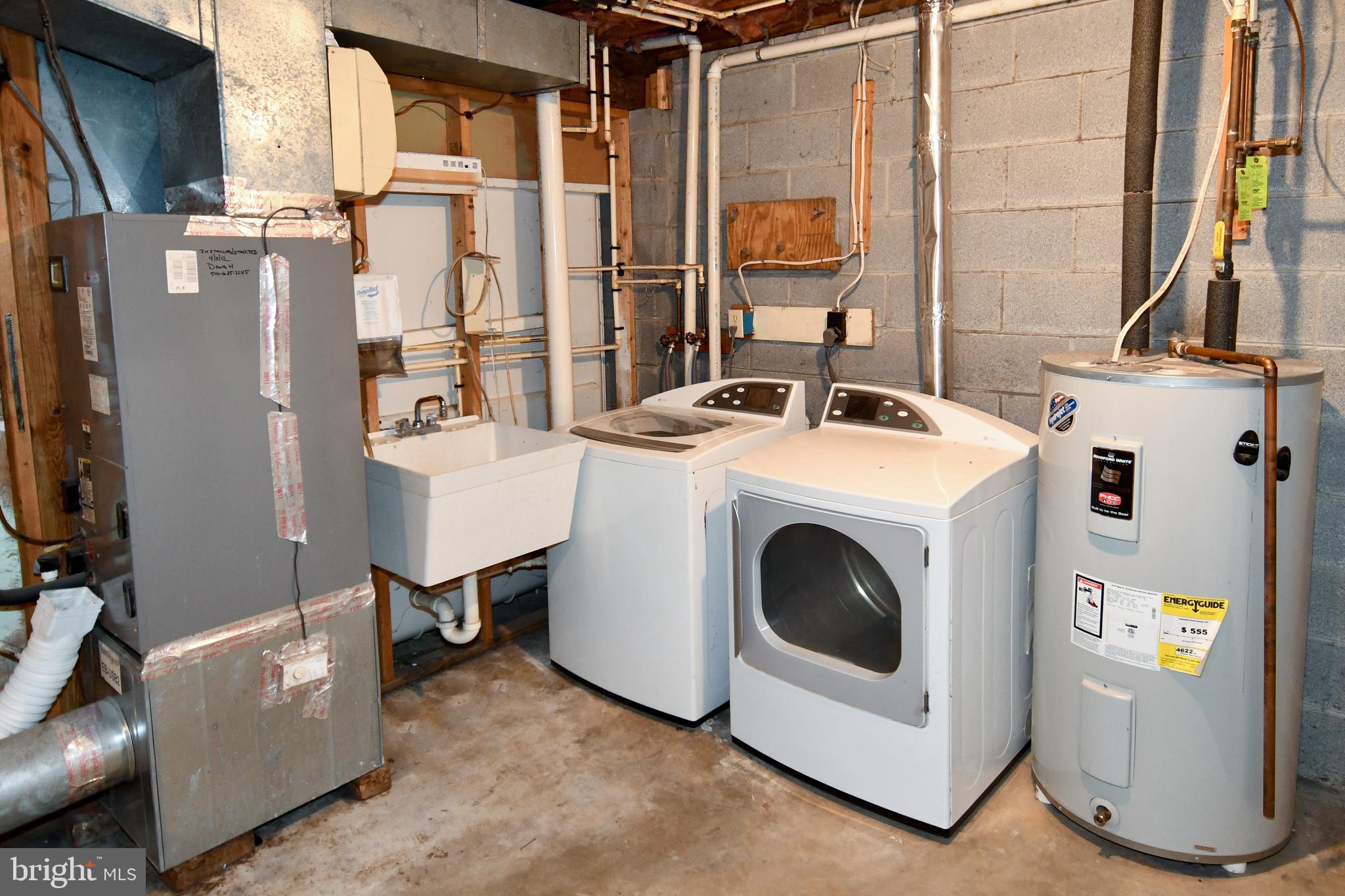 COLLEGE HEIGHTS - Residential