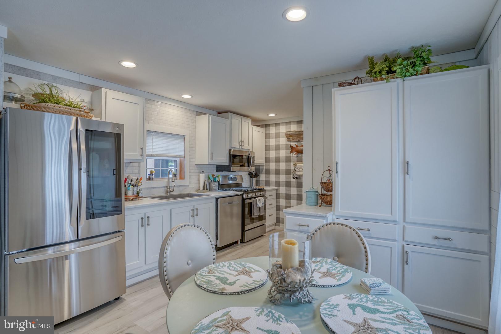 MASSEYS LANDING - Residential