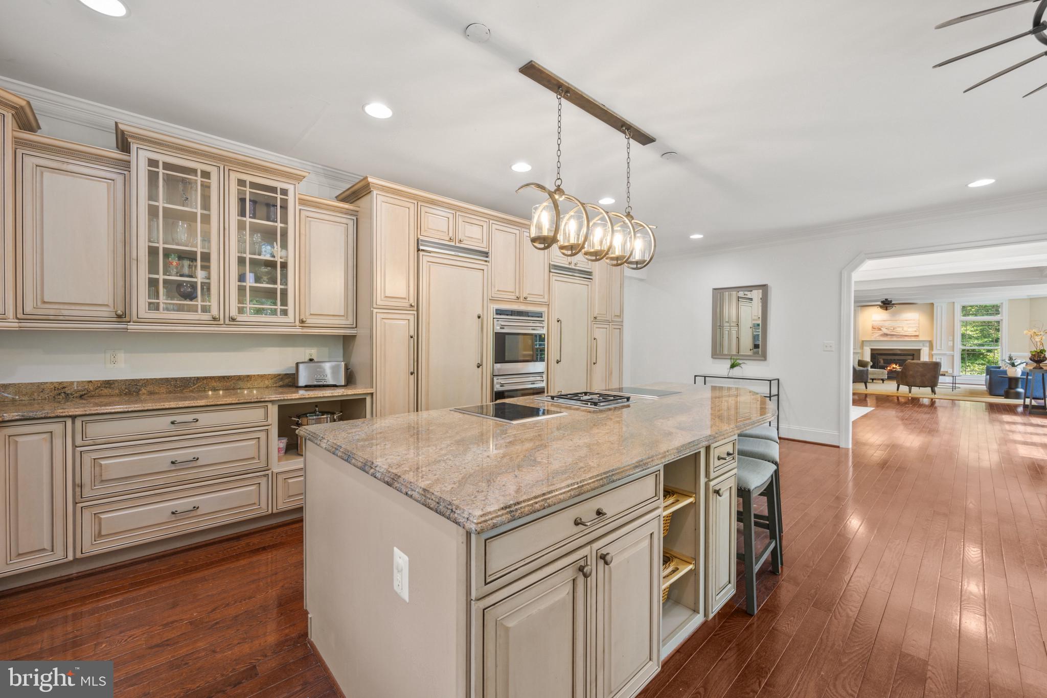 WINDSOR ESTATES - Residential