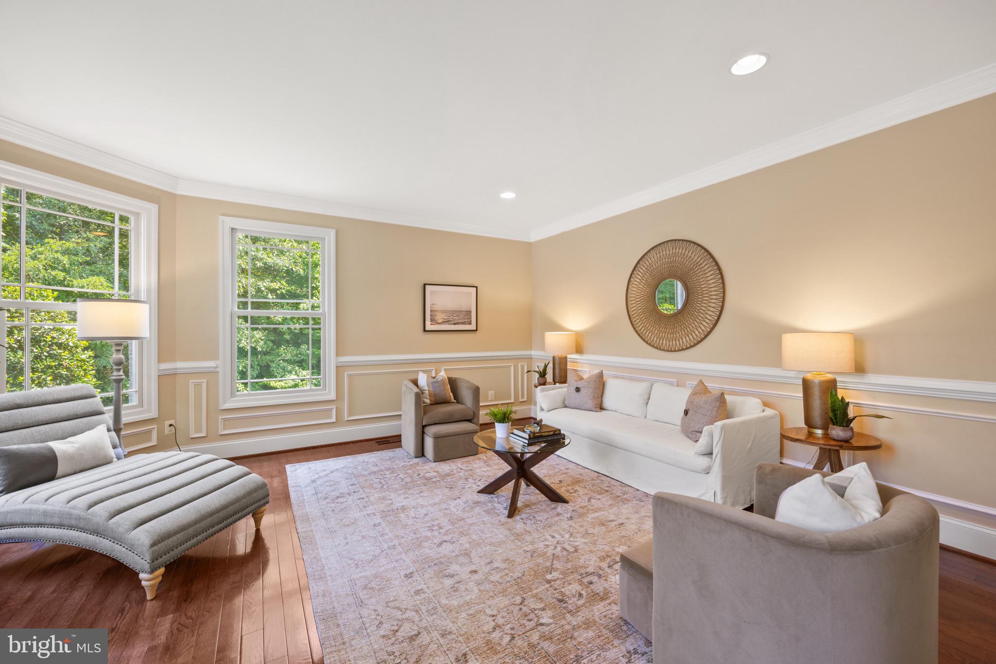 WINDSOR ESTATES - Residential