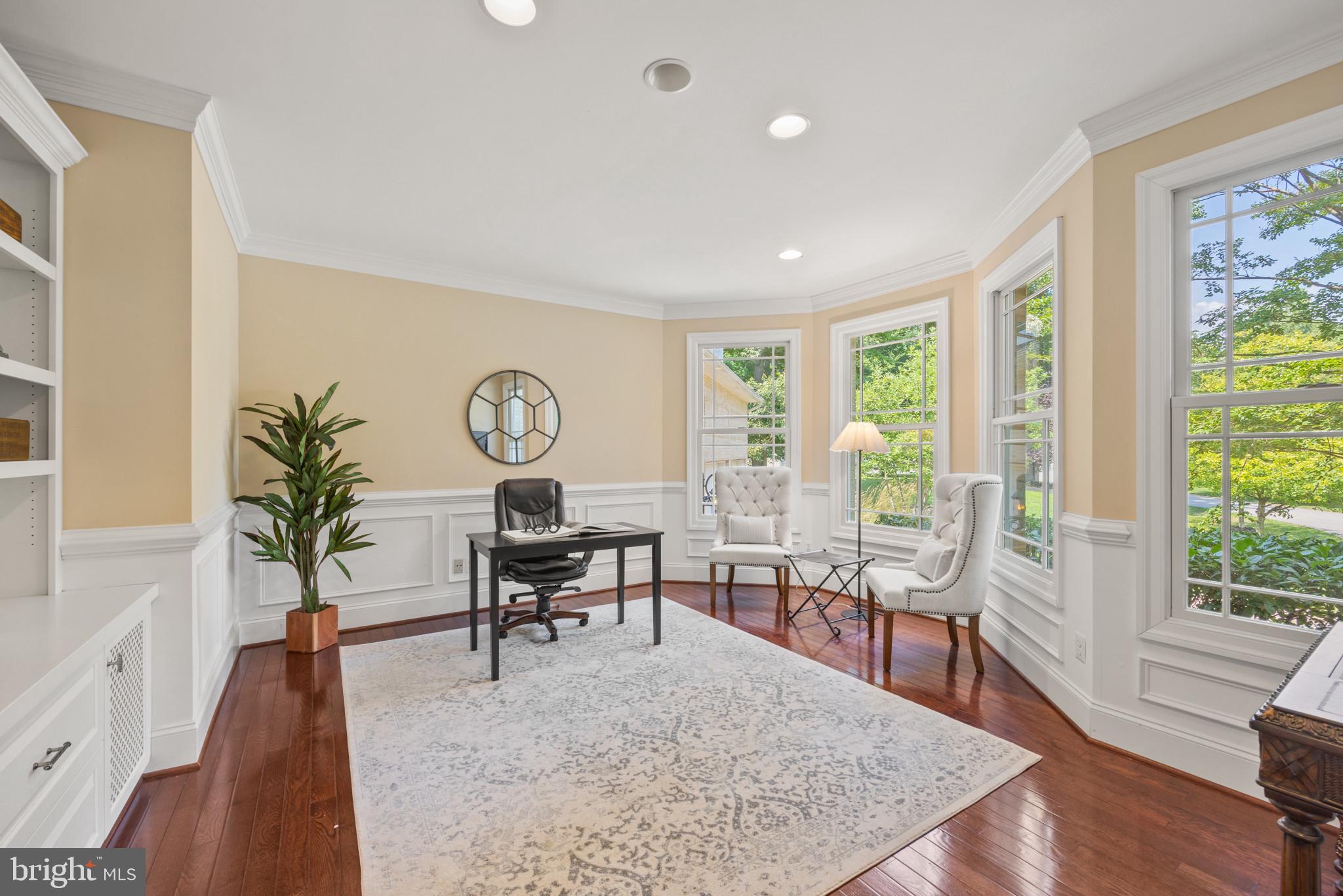 WINDSOR ESTATES - Residential