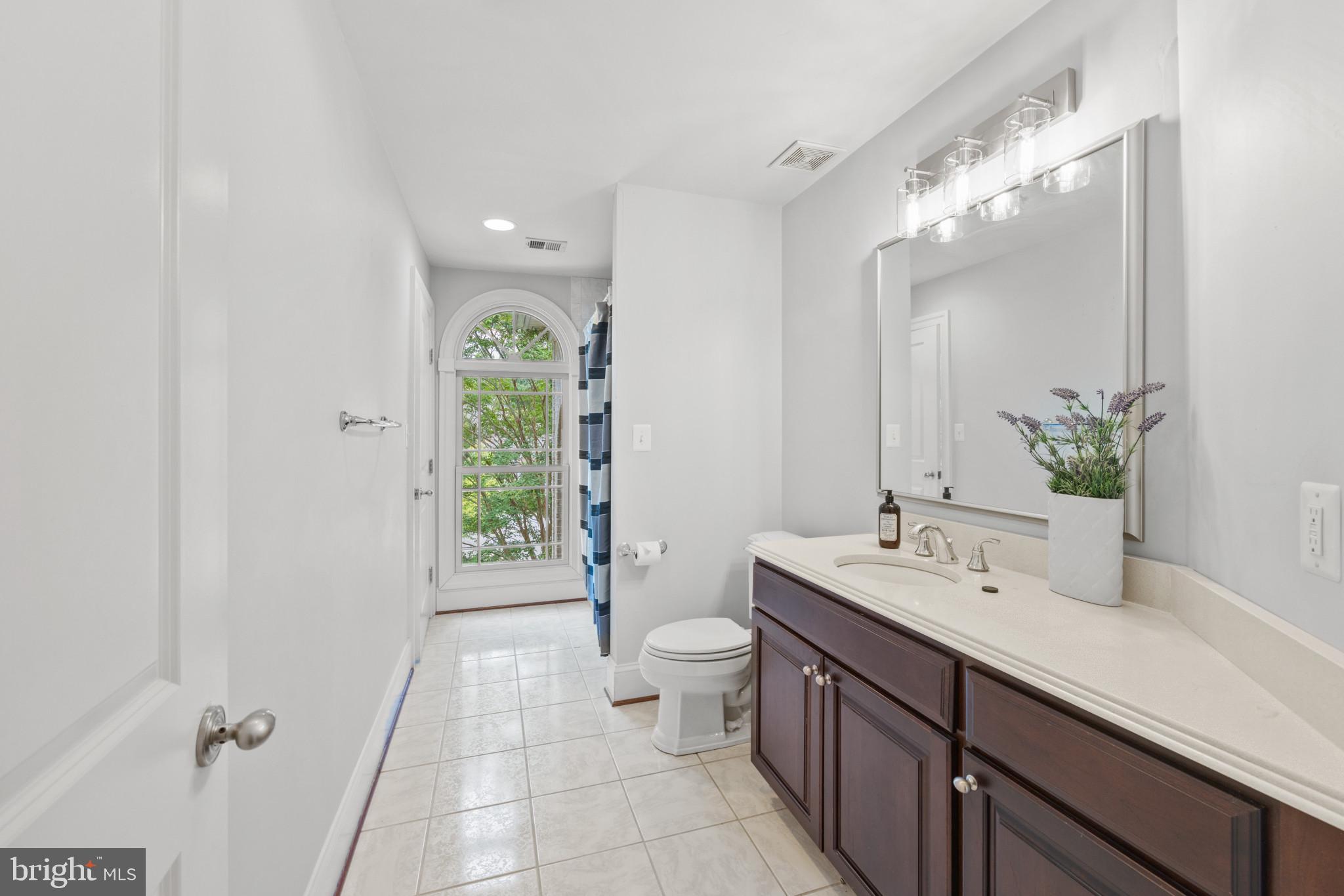 WINDSOR ESTATES - Residential