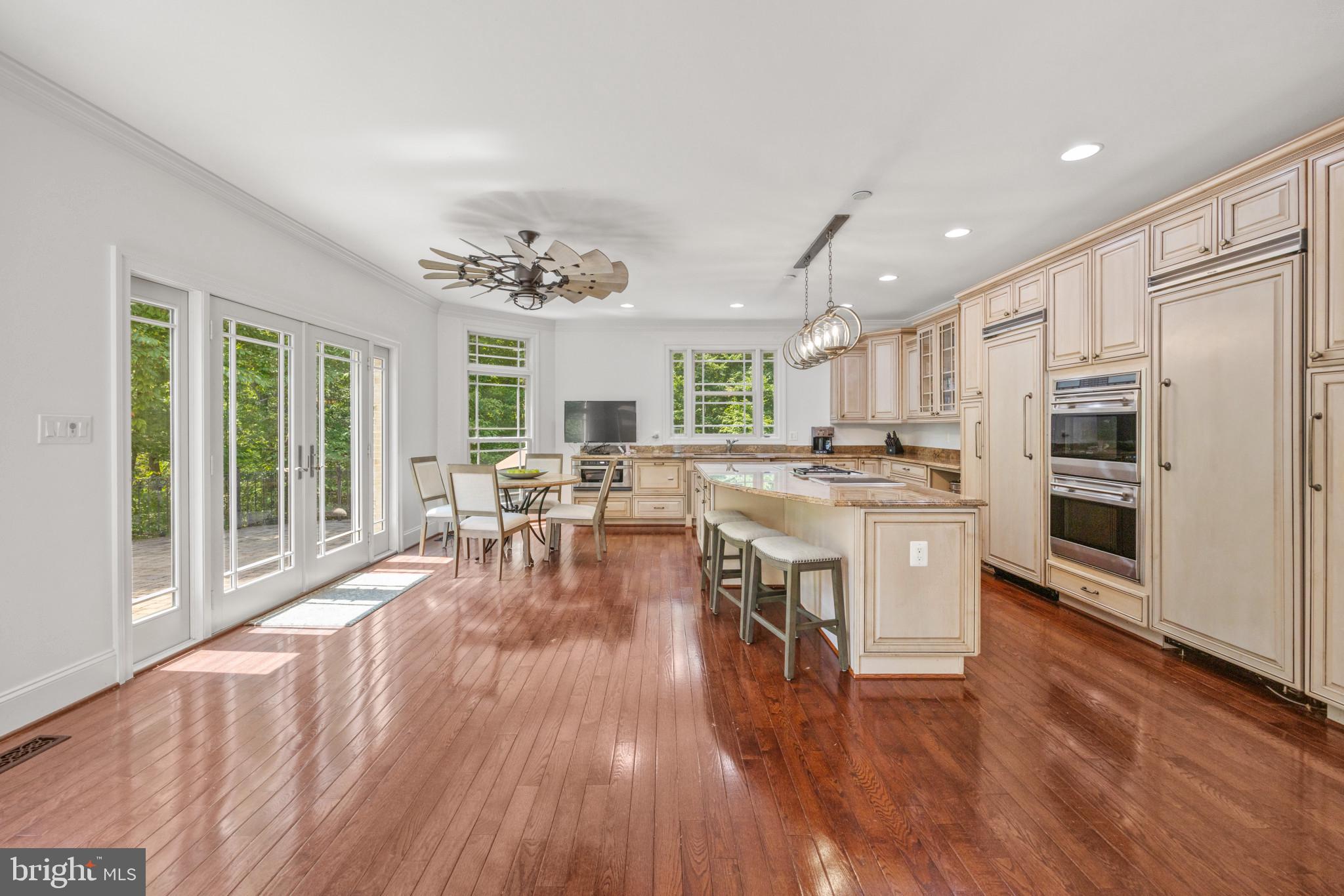 WINDSOR ESTATES - Residential