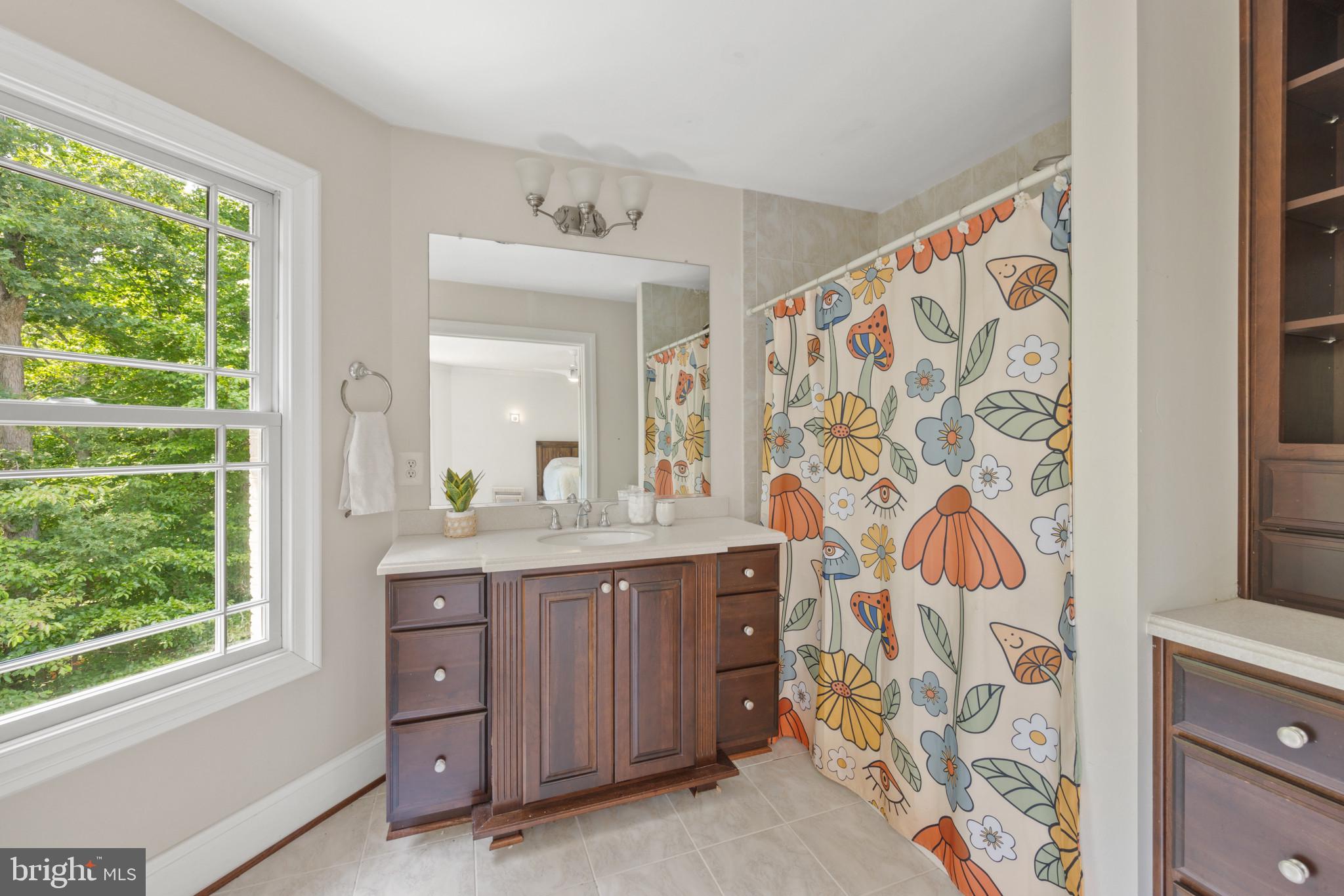 WINDSOR ESTATES - Residential