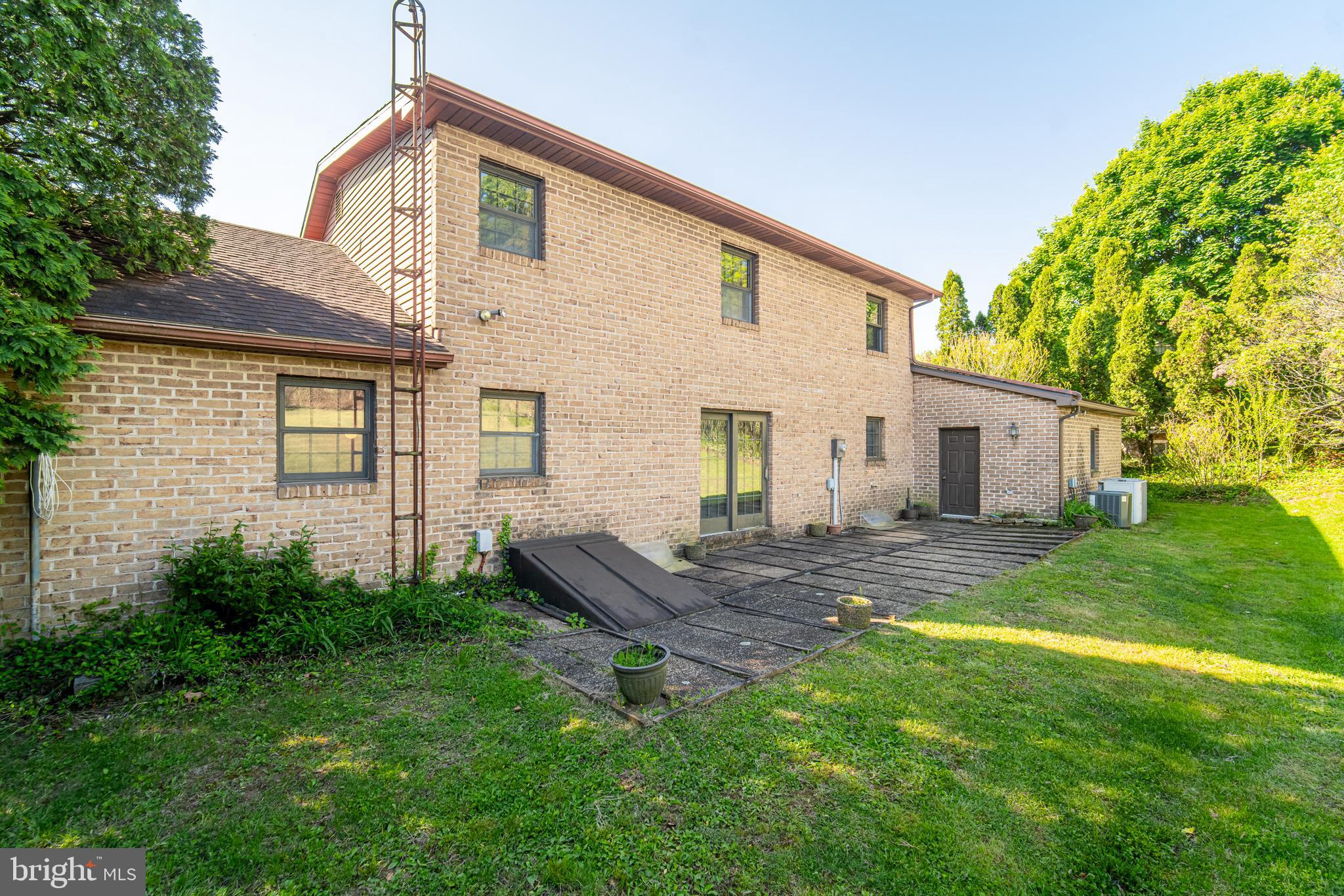 SPRINGETTSBURY TWP - Residential