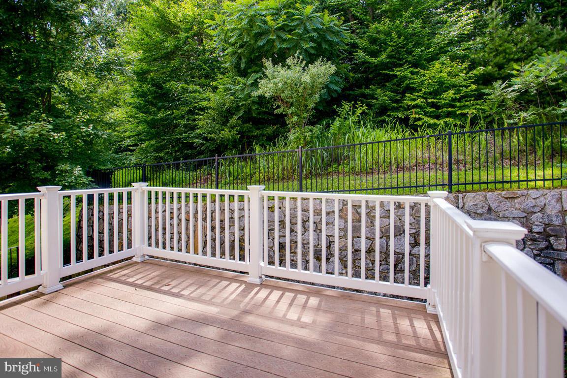 LORTON VALLEY NORTH - Residential Lease