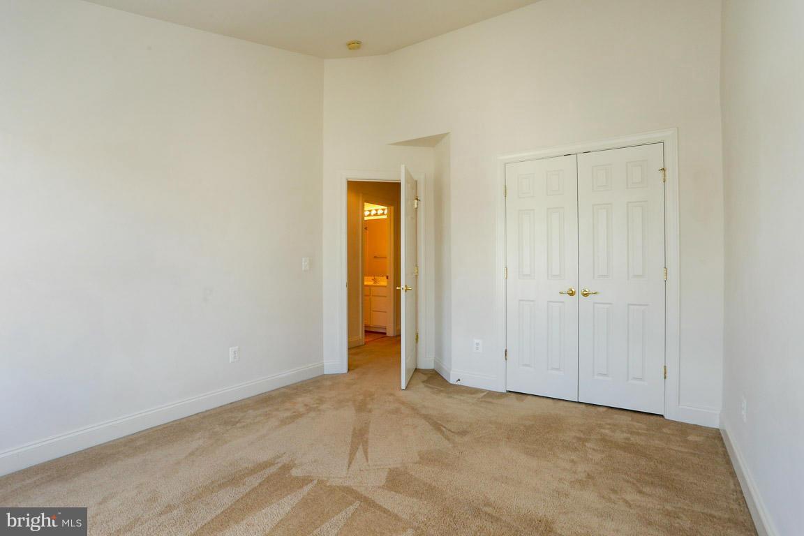 LORTON VALLEY NORTH - Residential Lease