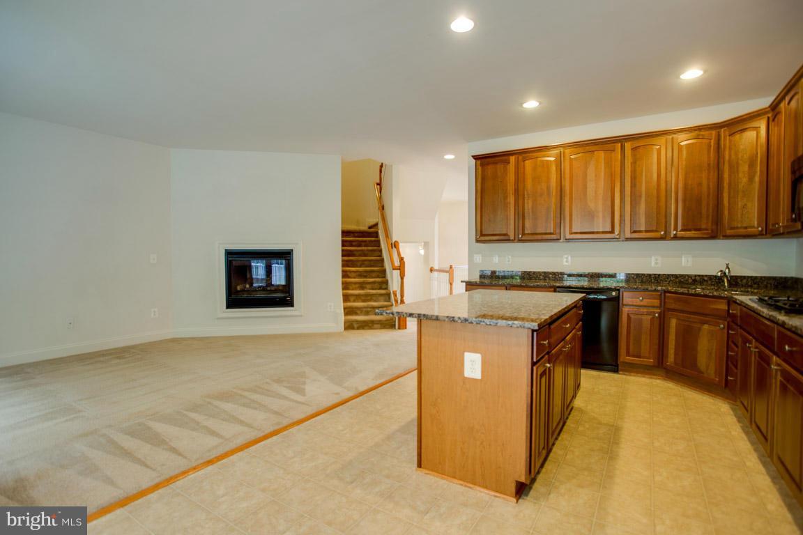 LORTON VALLEY NORTH - Residential Lease