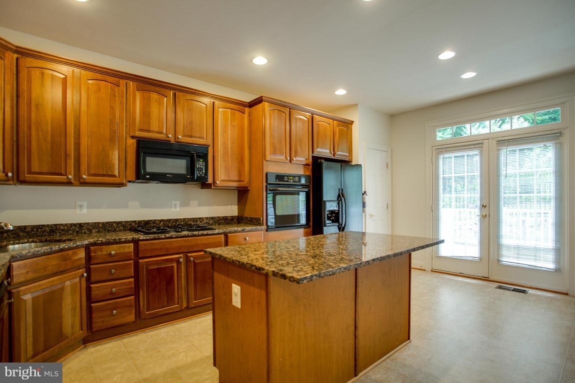 LORTON VALLEY NORTH - Residential Lease