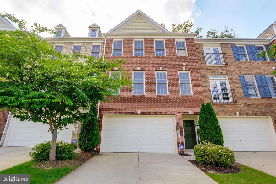 Ready for  Immediate Occupancy!  Just off I-95, minutes to Fort Belvoir, VRE, easy commute to Pentagon and DC. Great Schools, Great Community, Plenty of Parking, Community Amenities!  Spacious Bedrooms with vaulted ceilings, Owners Suite with walk-in Closet, Separate Shower, Soaking tub, Double Vanities, Washer and Dryer,  Gourmet Kitchen with Granite Counters, Island. Deck overlooking treed area.