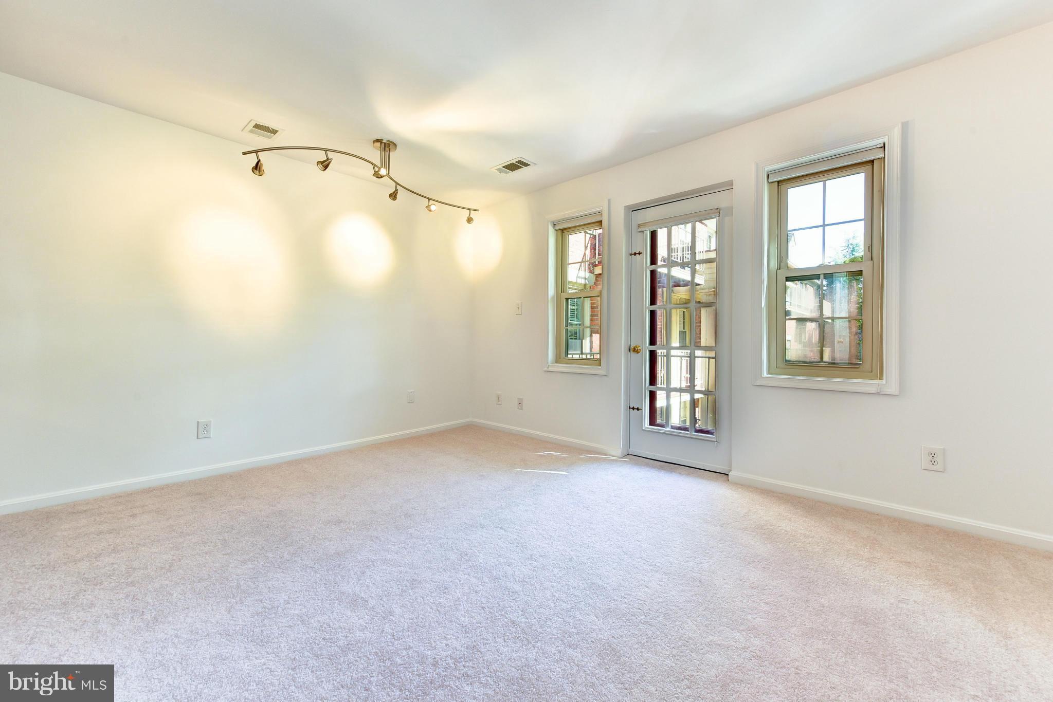 HARBOR TERRACE - Residential