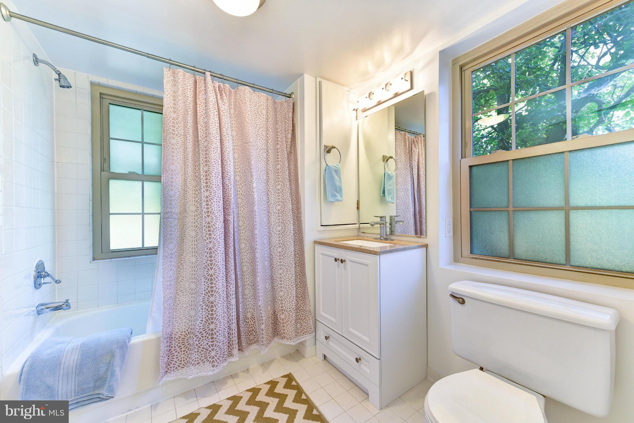 HARBOR TERRACE - Residential