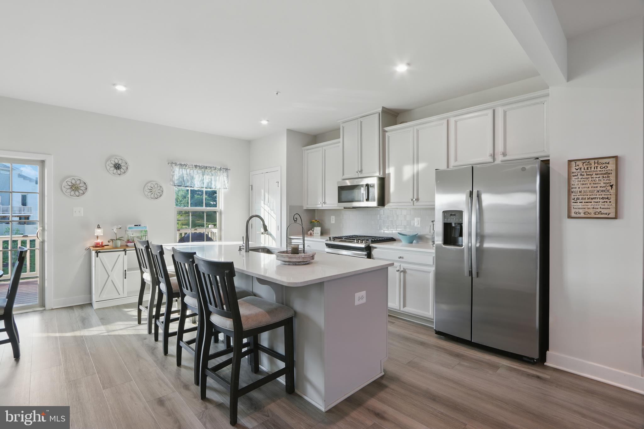 LAKE LINGANORE - Residential