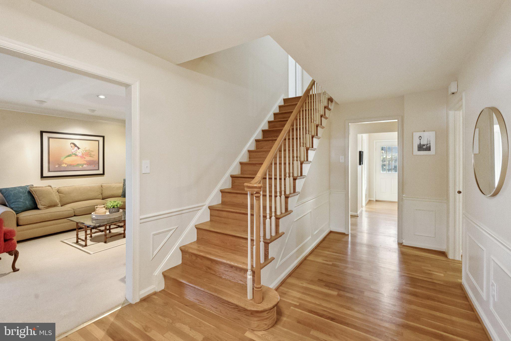 9304 SPRINKLEWOOD LANE