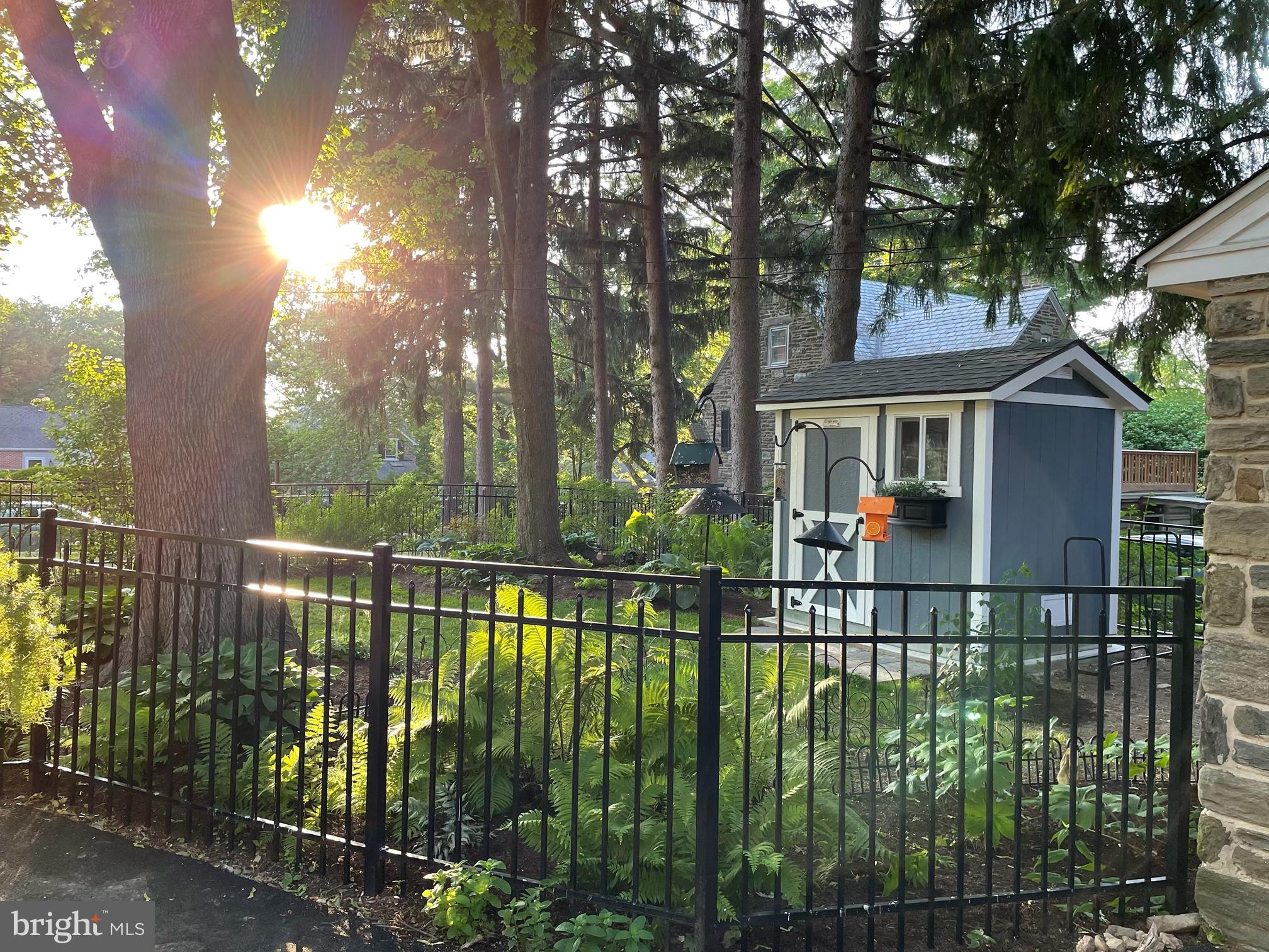 LAVEROCK - Residential