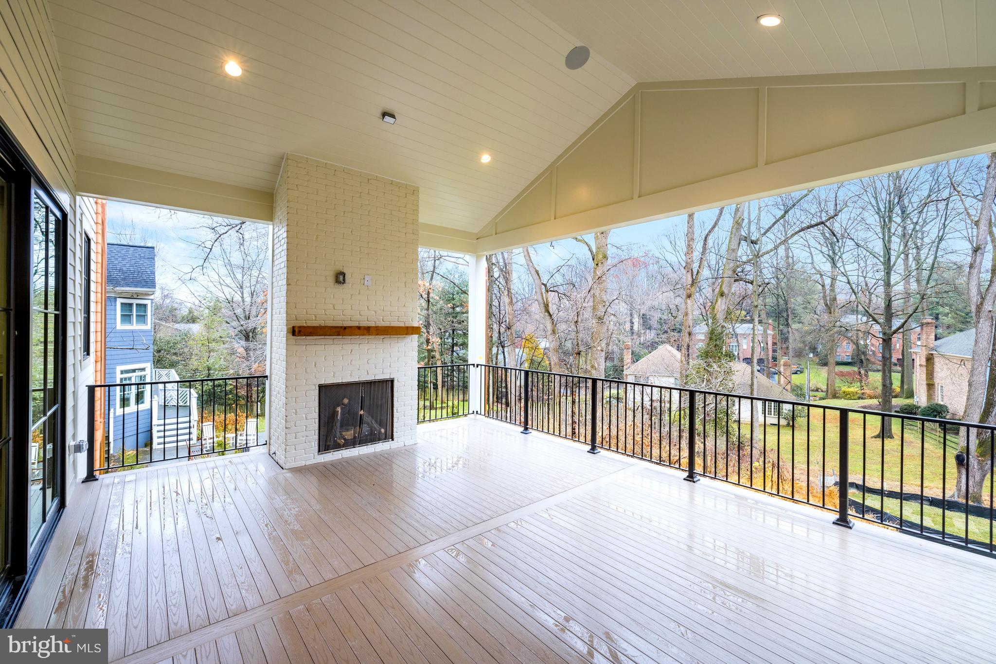 FRANKLIN PARK - Residential