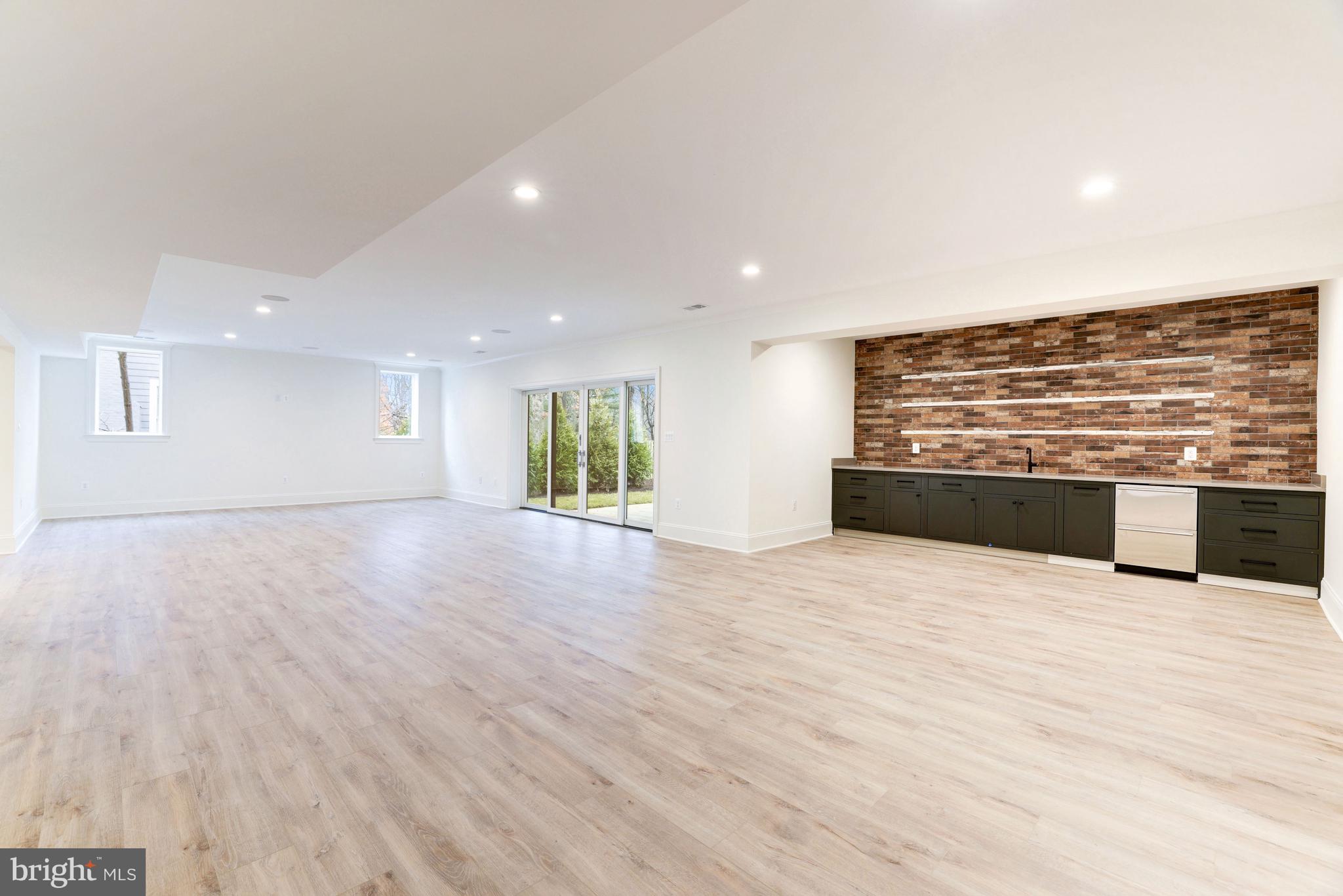 FRANKLIN PARK - Residential