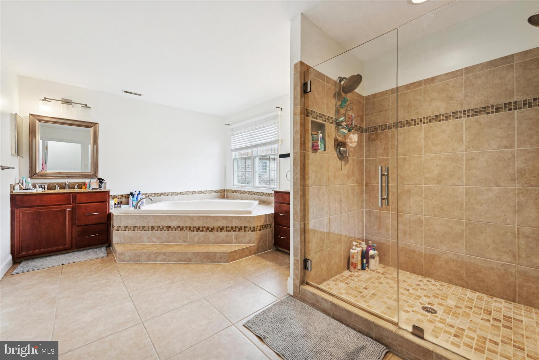 RESERVE AT EAGLE - Residential Lease