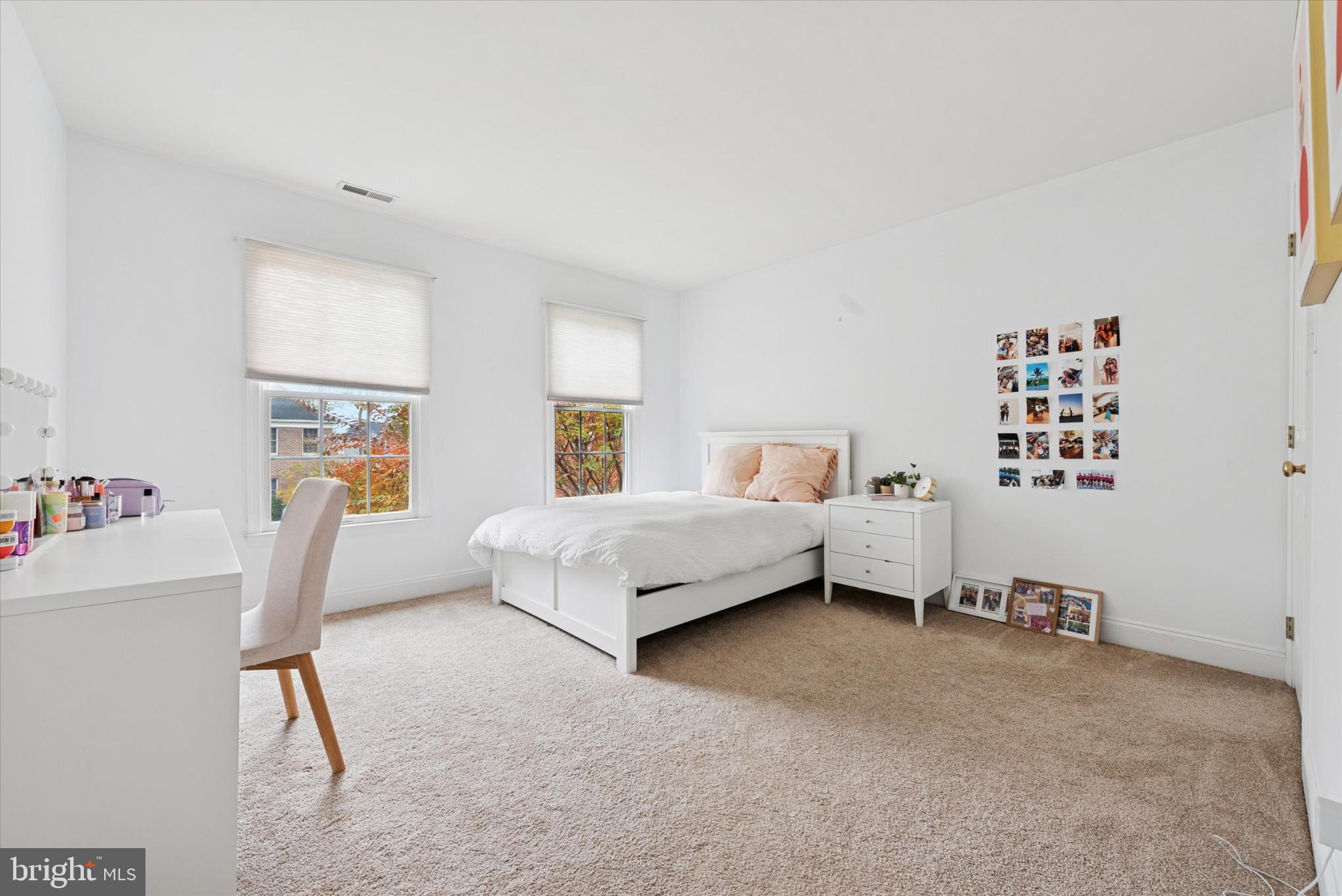 RESERVE AT EAGLE - Residential Lease