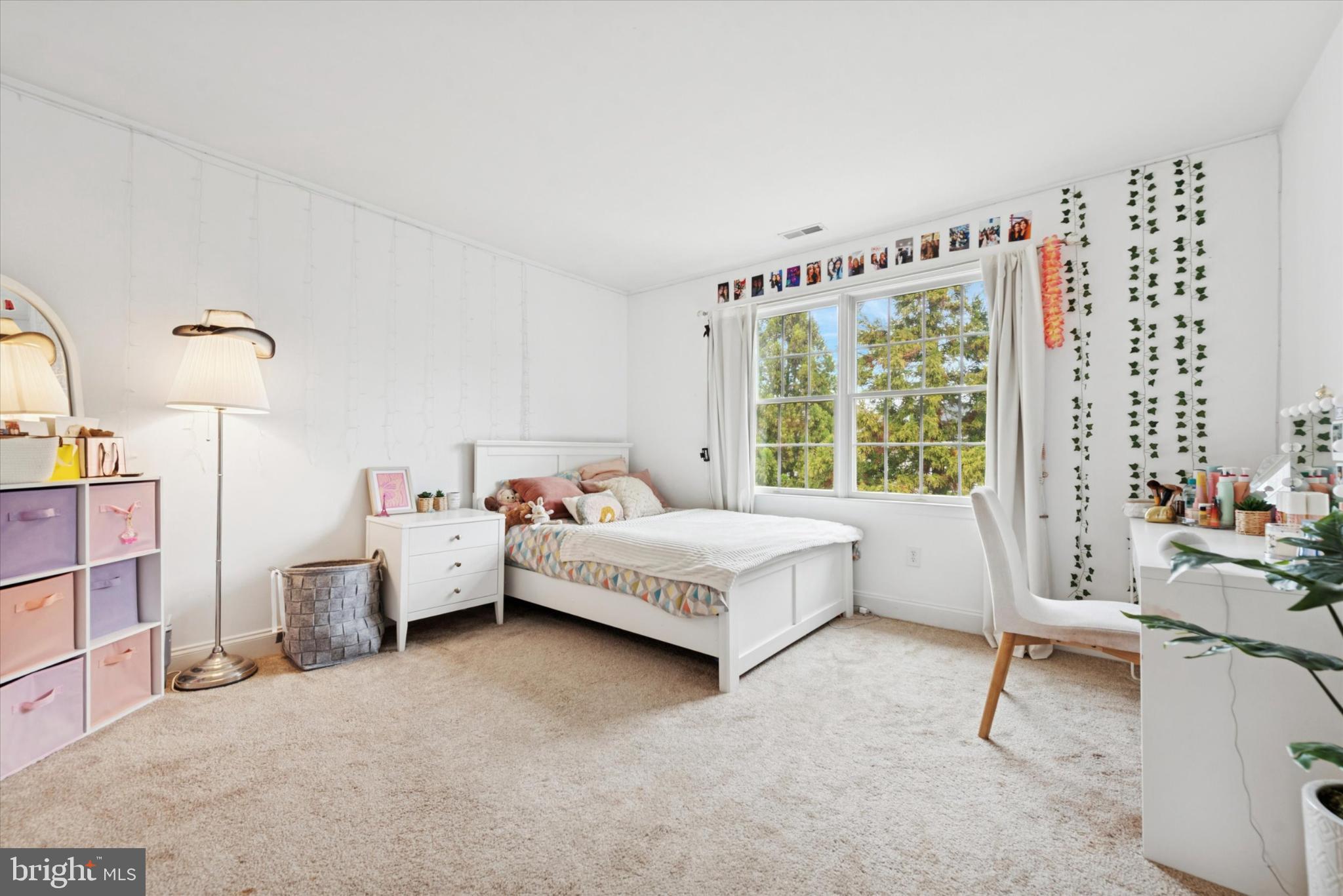 RESERVE AT EAGLE - Residential Lease