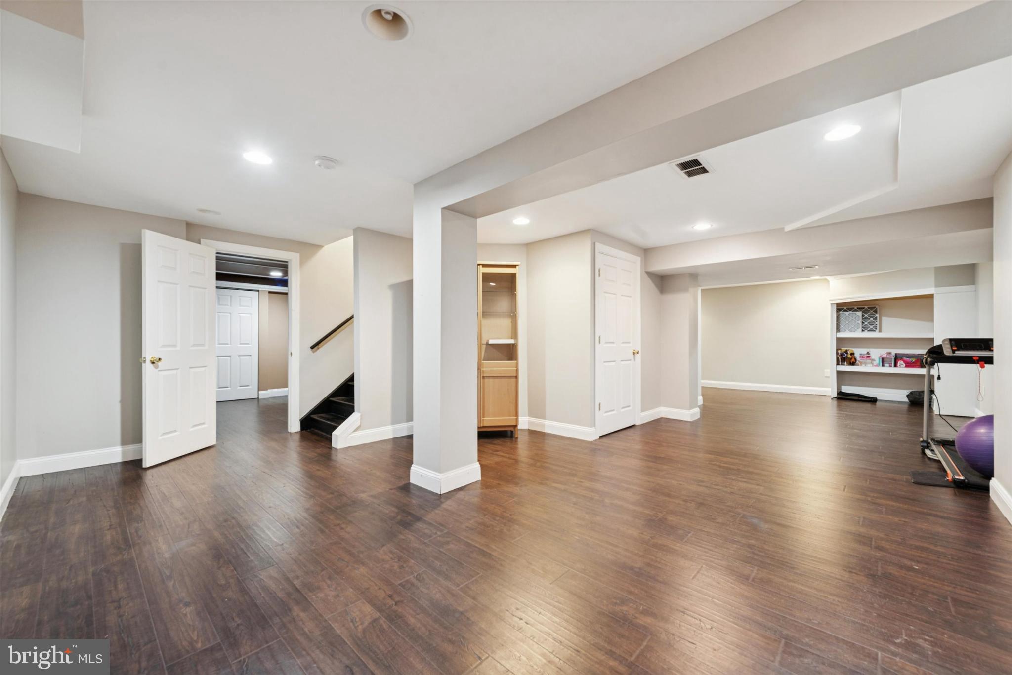 RESERVE AT EAGLE - Residential Lease