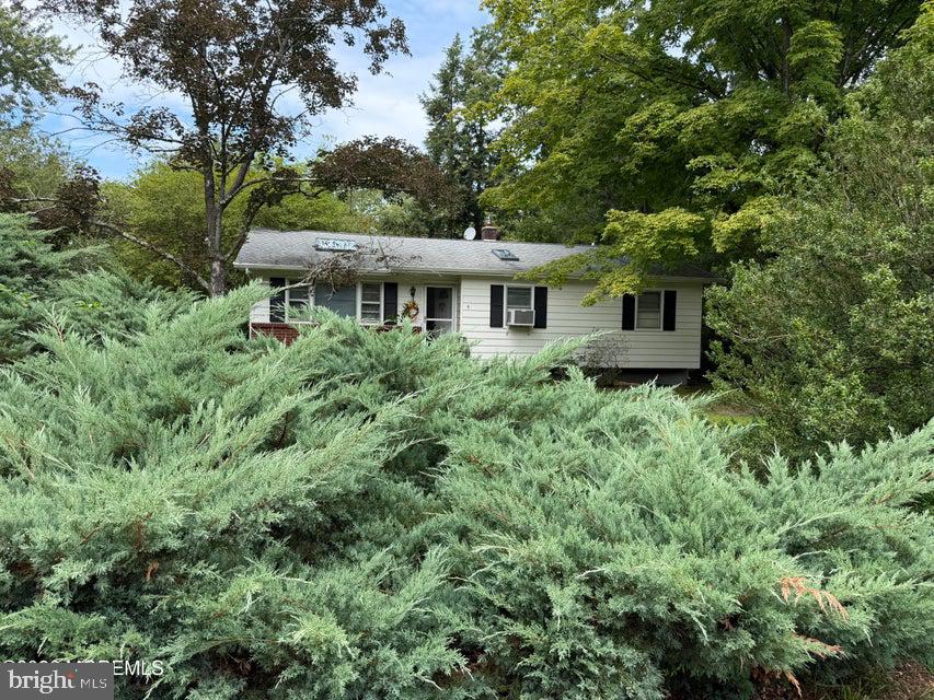 4 PEACHTREE STREET
