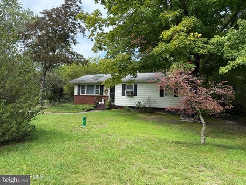 Homes For Sale - 4 Peachtree Street<br/> JACKSON, NJ 08527