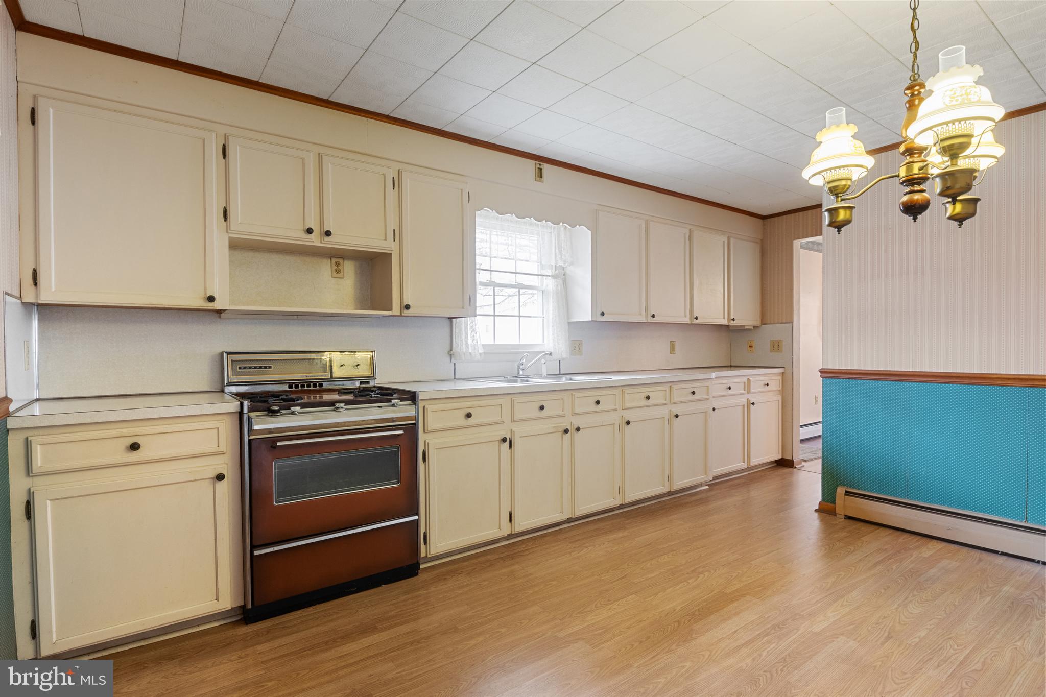 WALNUT STREET - Residential