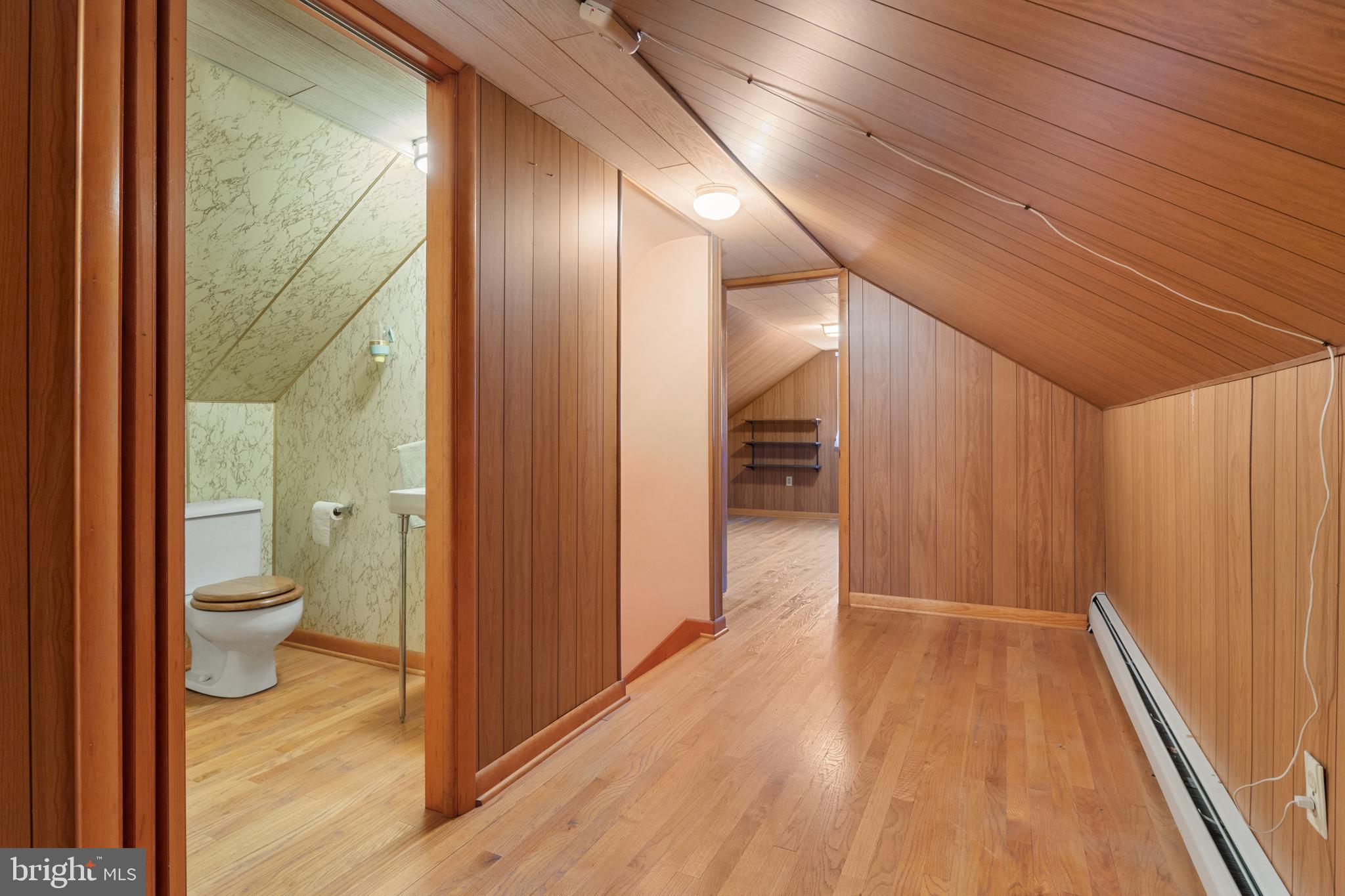 WALNUT STREET - Residential