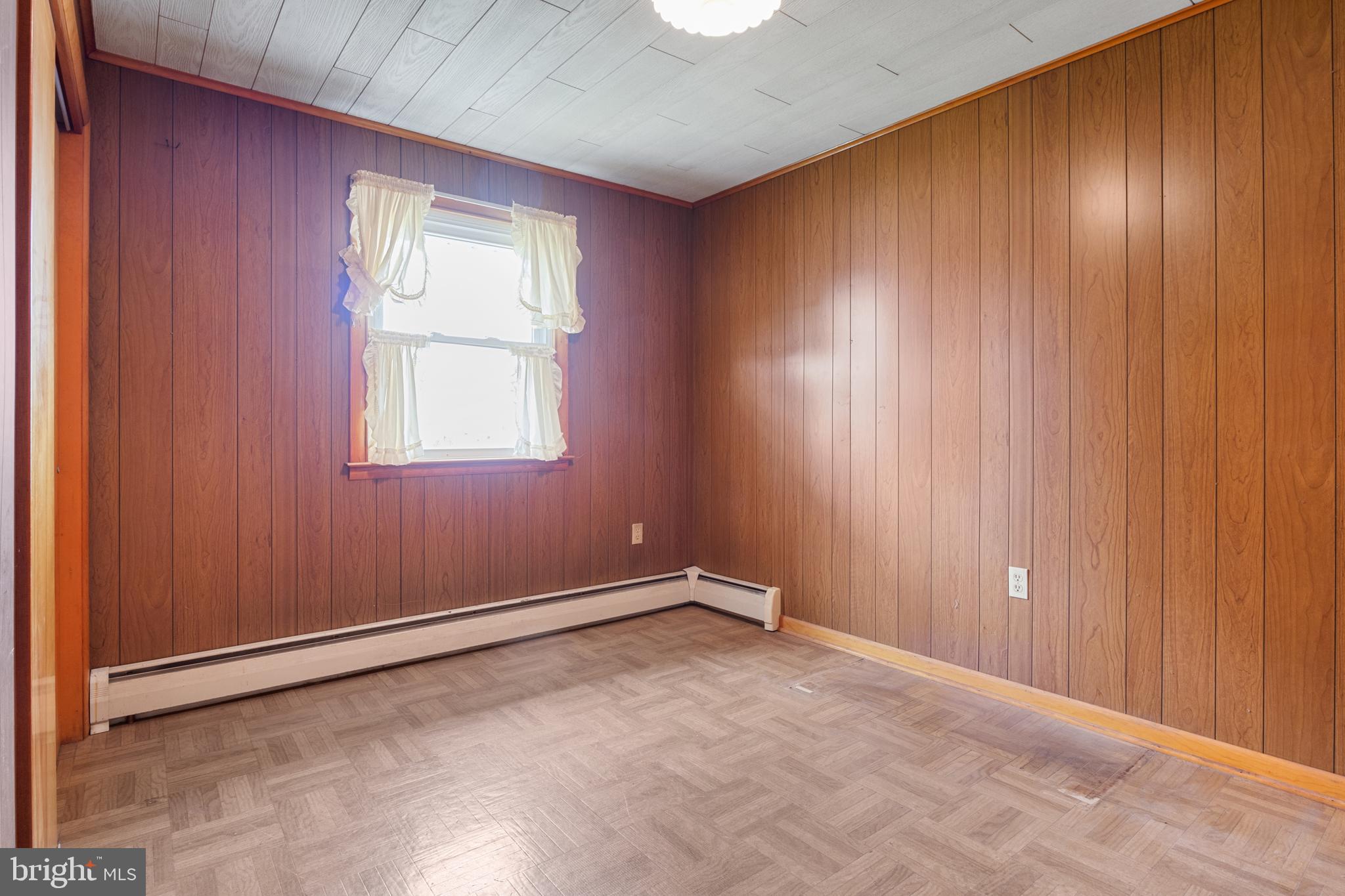 WALNUT STREET - Residential