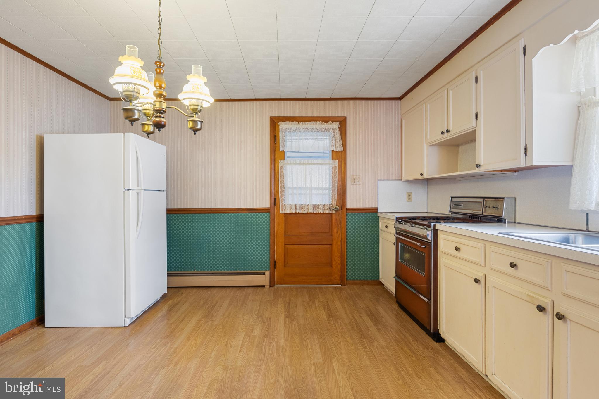 WALNUT STREET - Residential