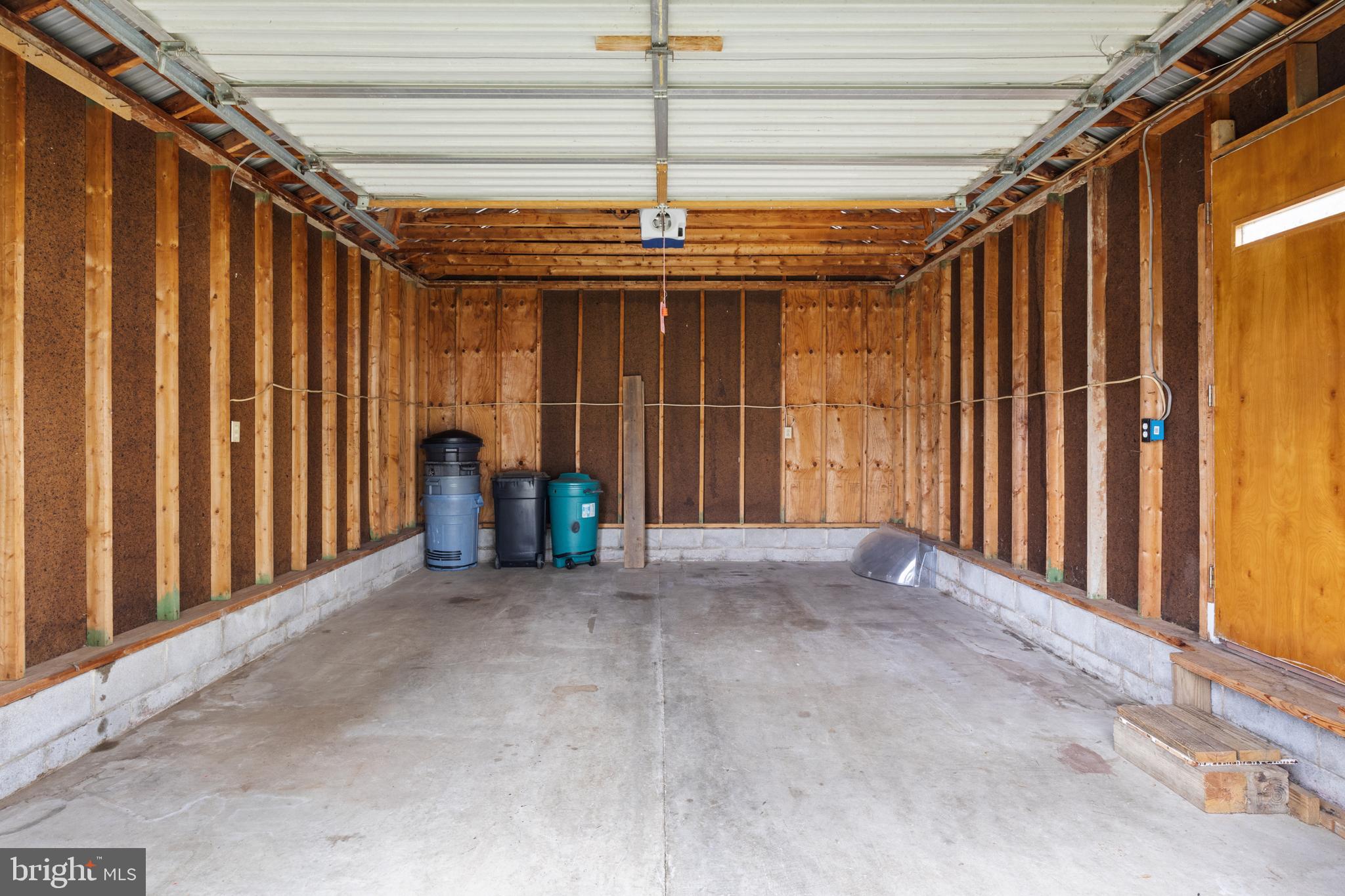 WALNUT STREET - Residential