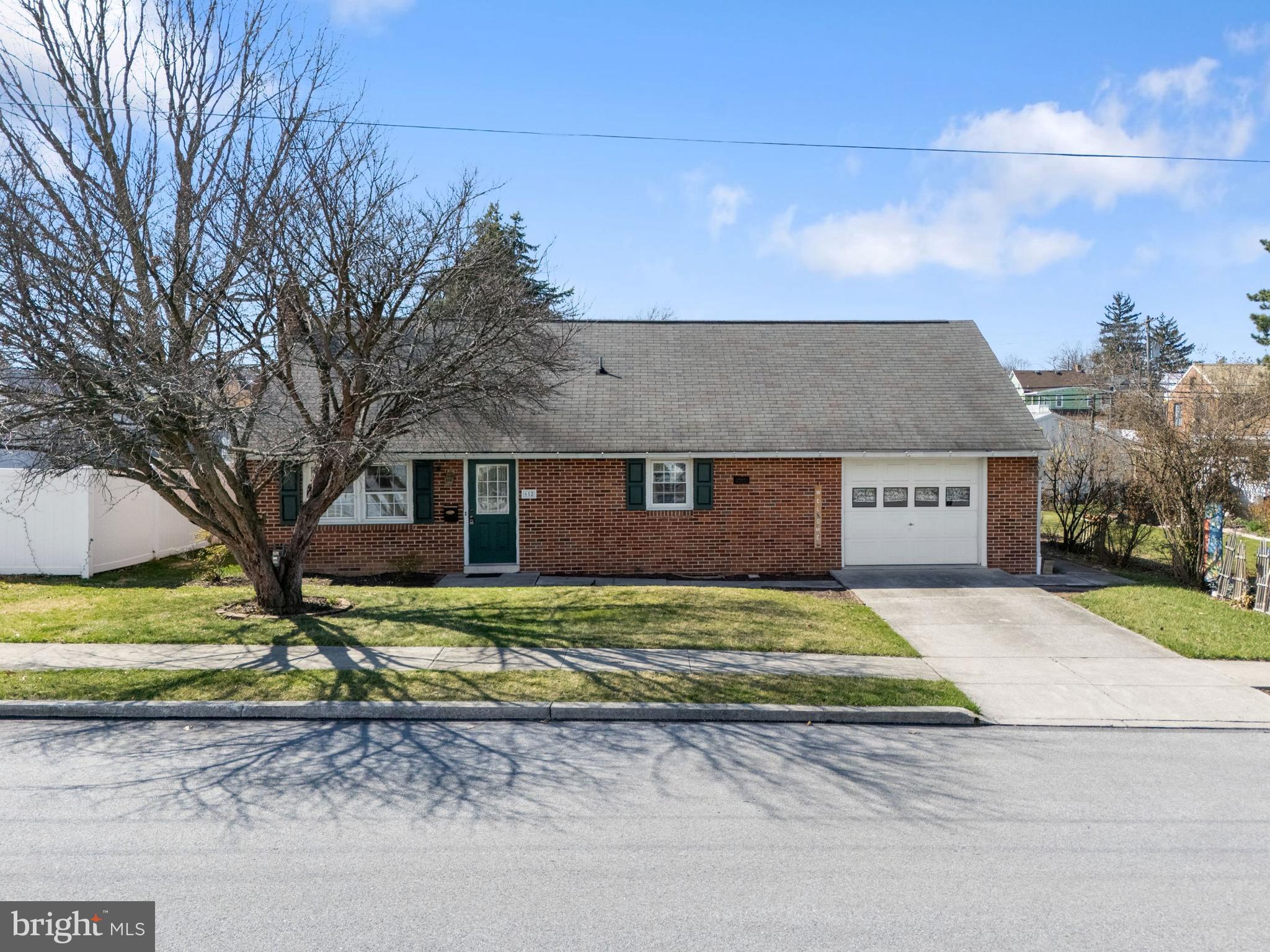 WALNUT STREET - Residential