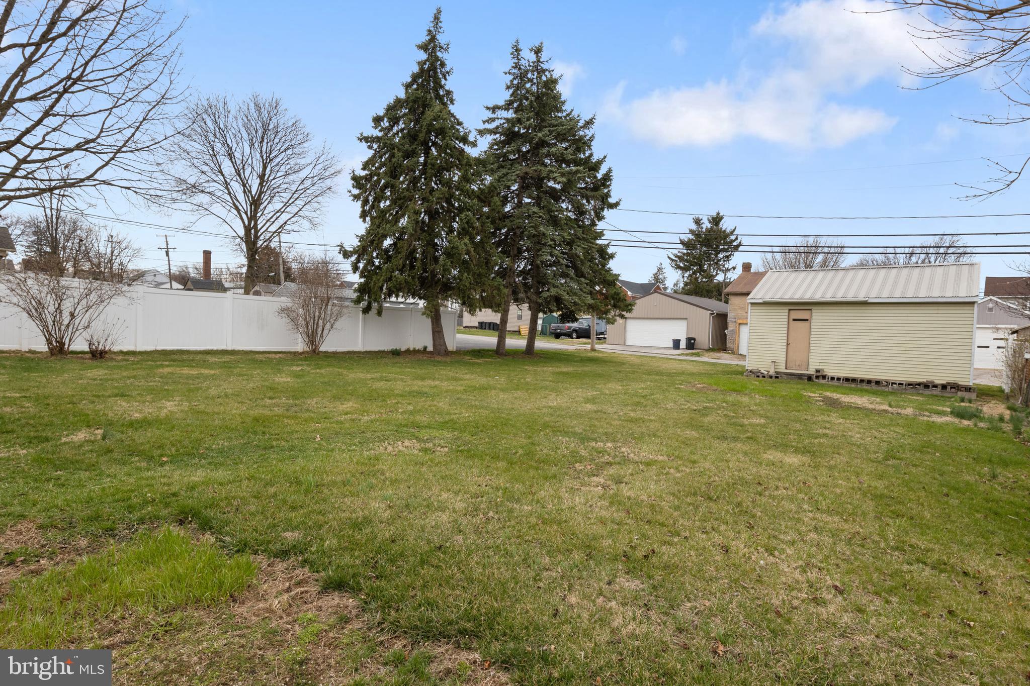 WALNUT STREET - Residential