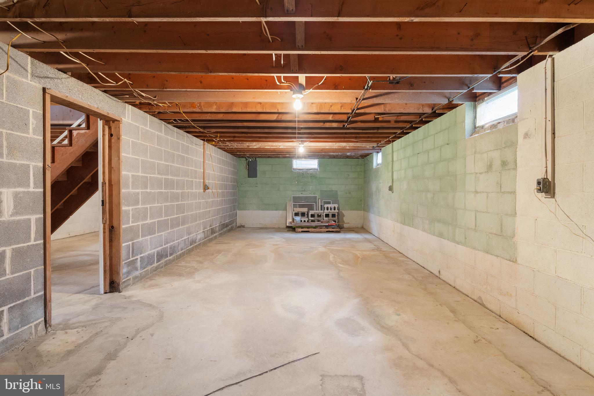 WALNUT STREET - Residential