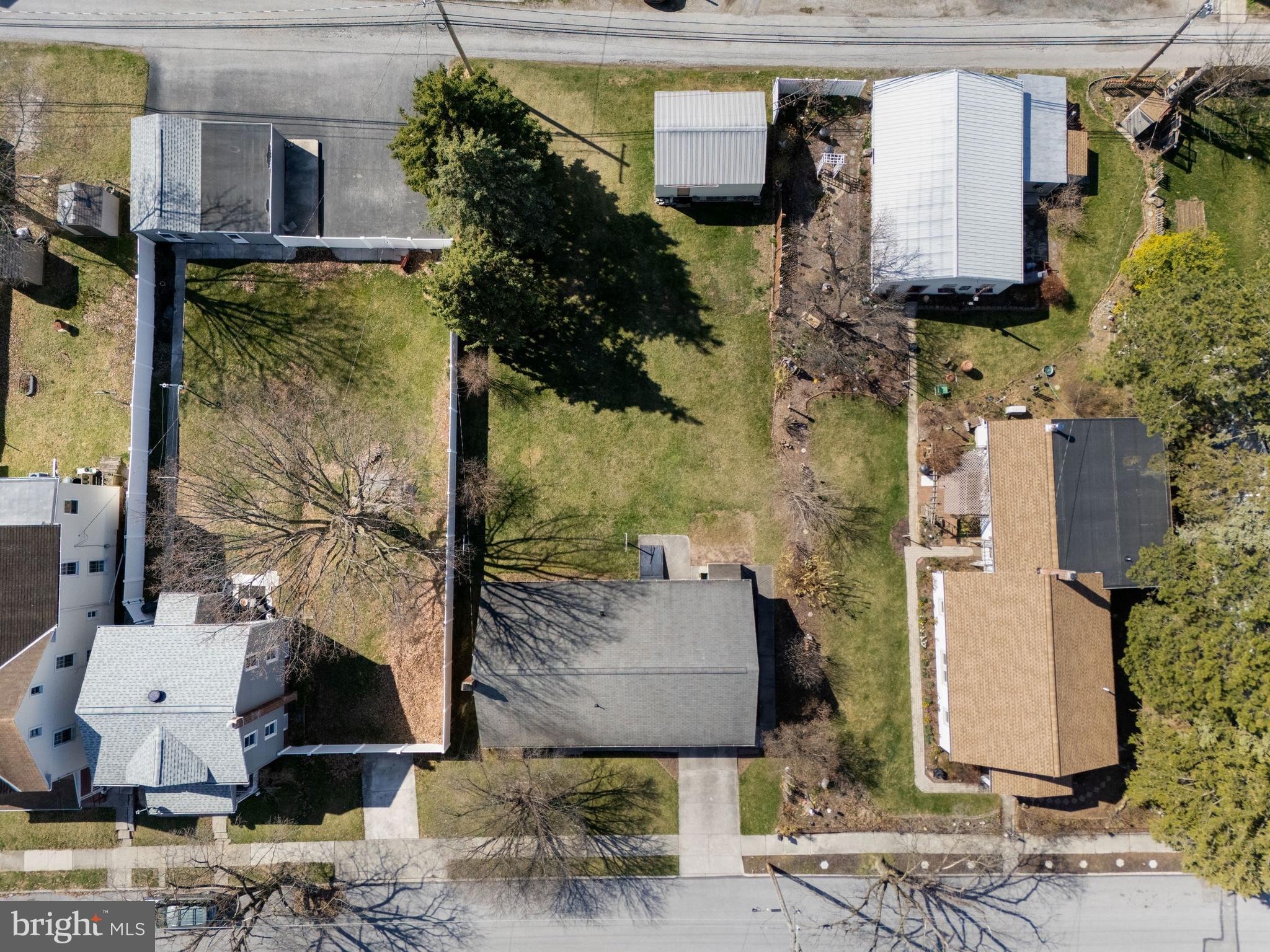 WALNUT STREET - Residential