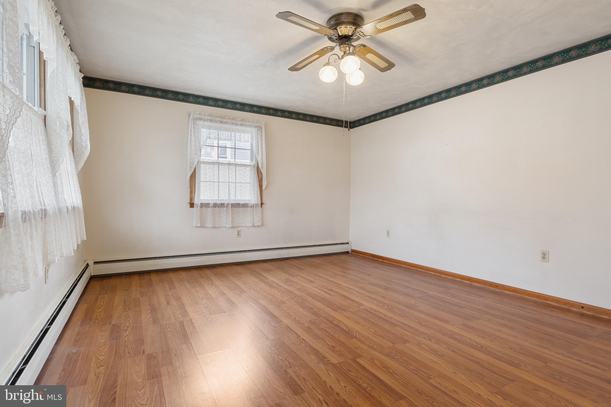 WALNUT STREET - Residential