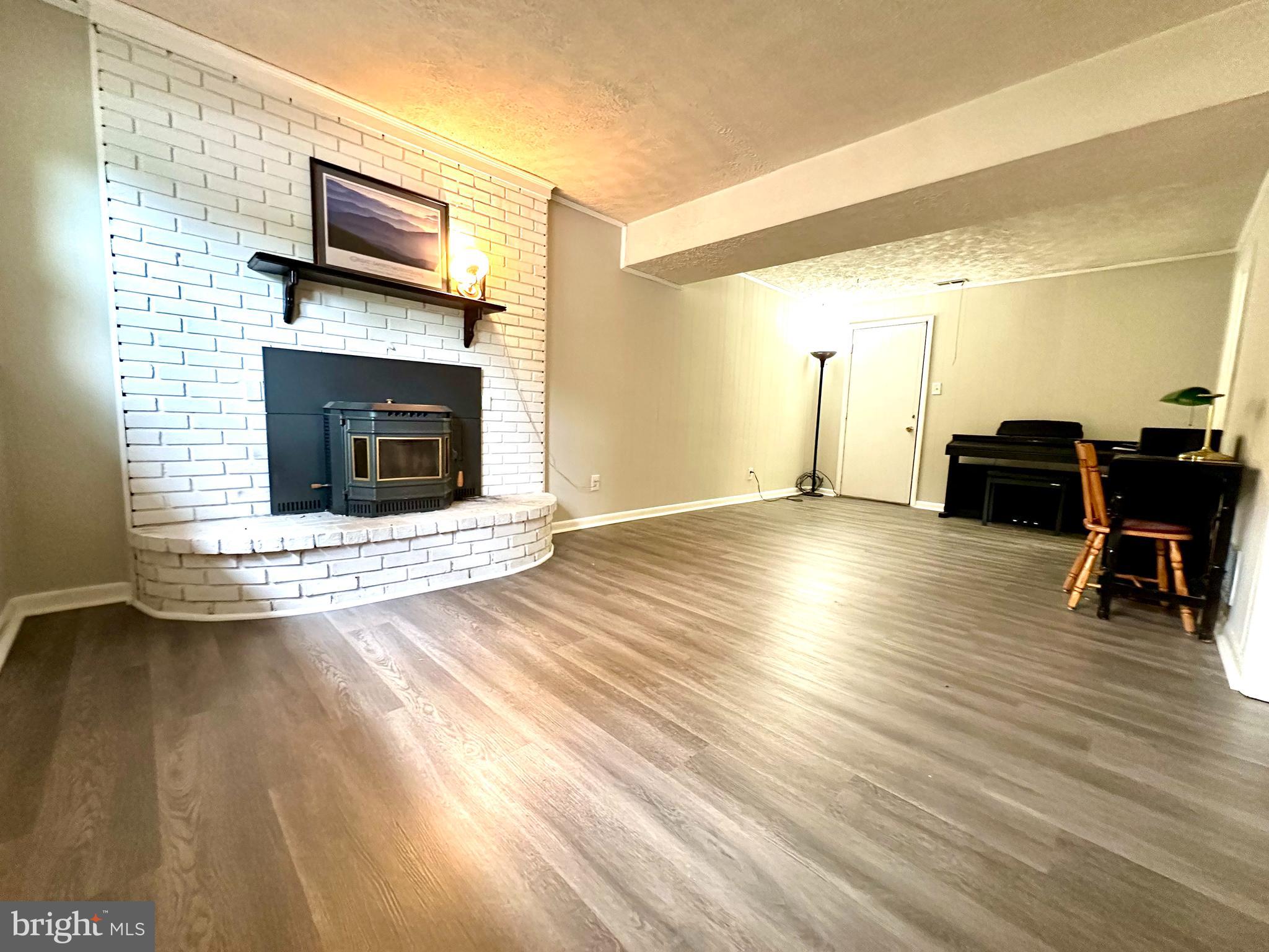 HILLTOP - Residential