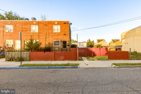 MLS: NJCD2126242