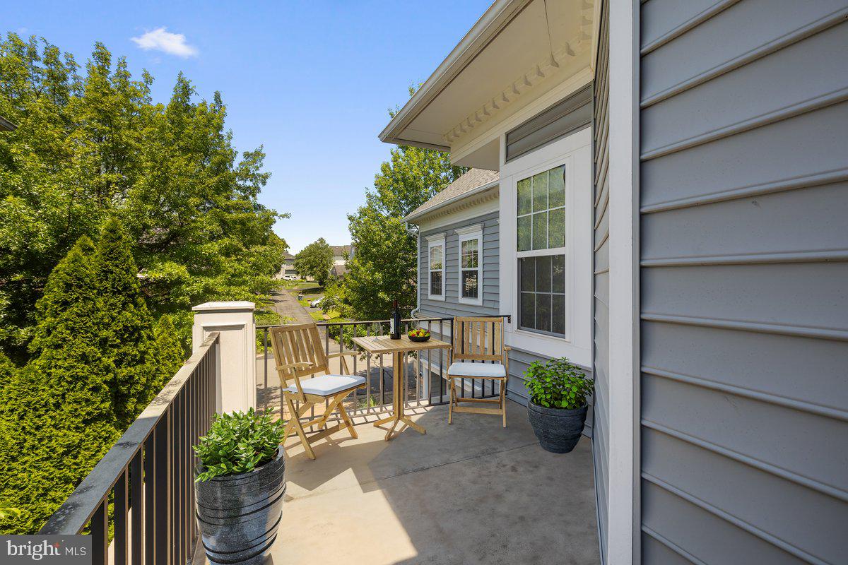 SUMNER LAKE - Residential