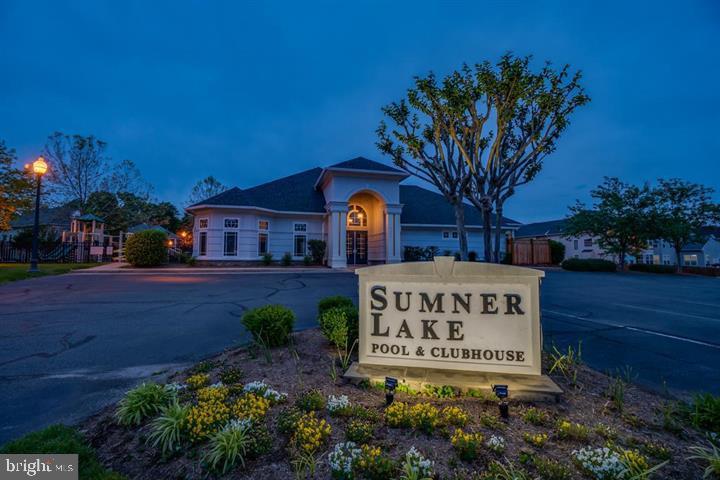 SUMNER LAKE - Residential