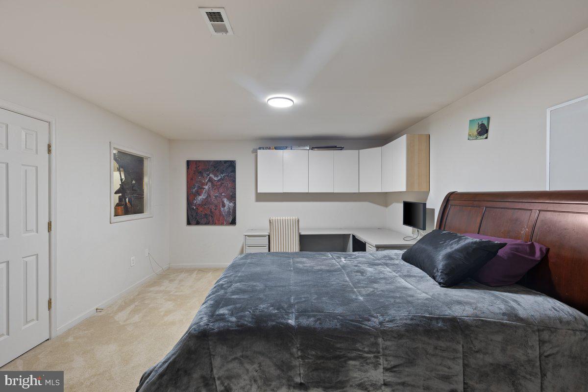 SUMNER LAKE - Residential