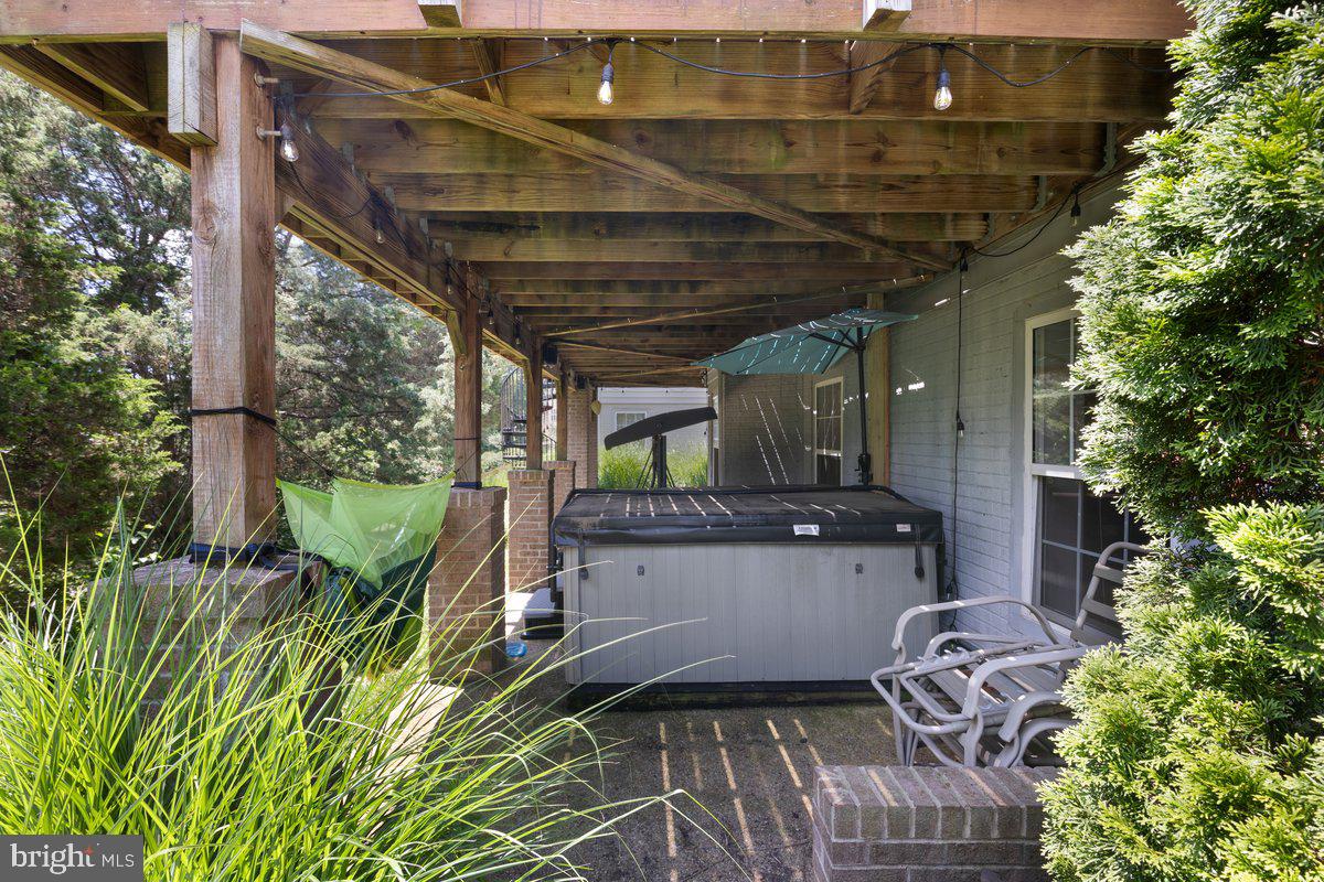 SUMNER LAKE - Residential