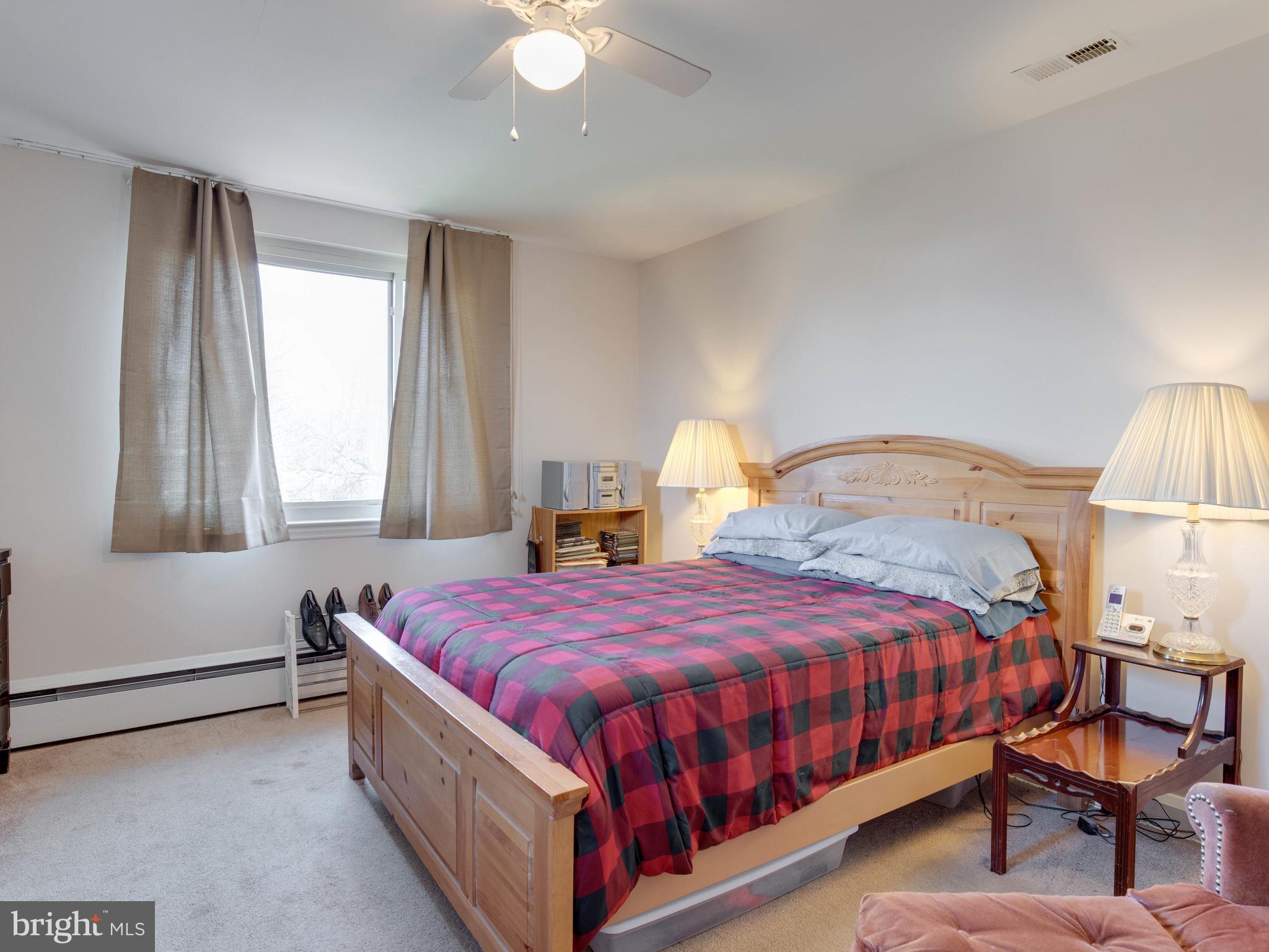 HOWARD PARK - Residential