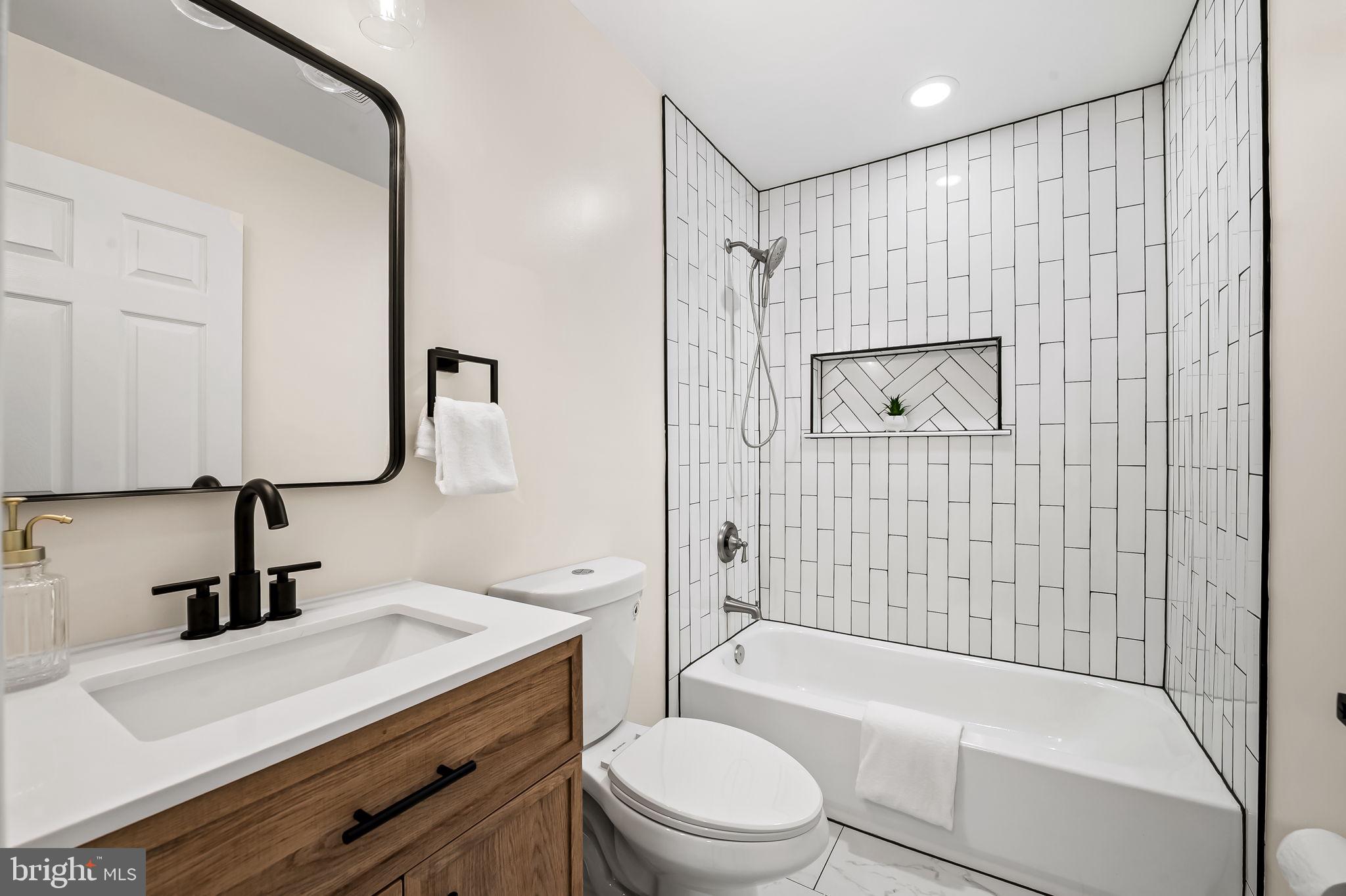 EAST BALTIMORE MIDWAY - Residential