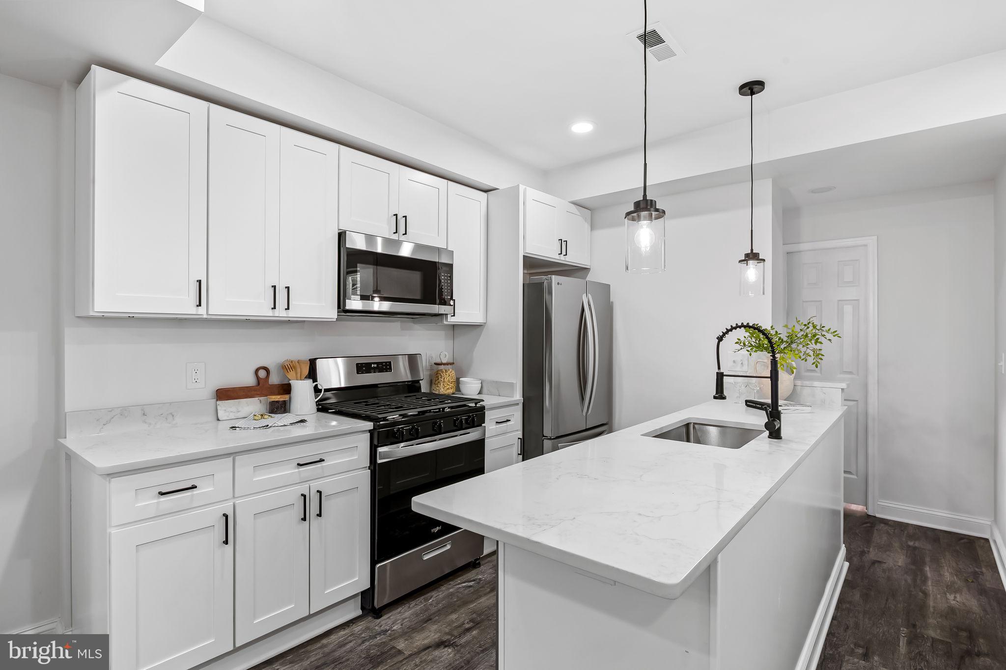 EAST BALTIMORE MIDWAY - Residential