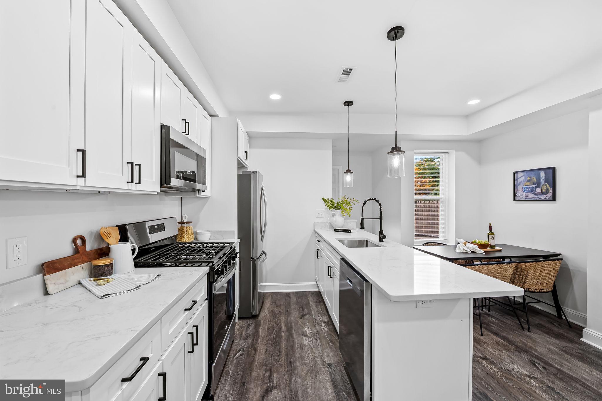 EAST BALTIMORE MIDWAY - Residential