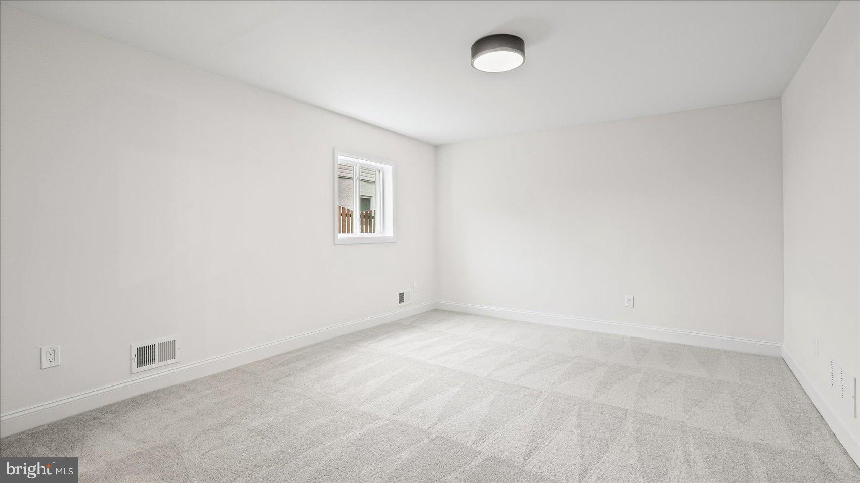 VALLEY FORGE - Residential